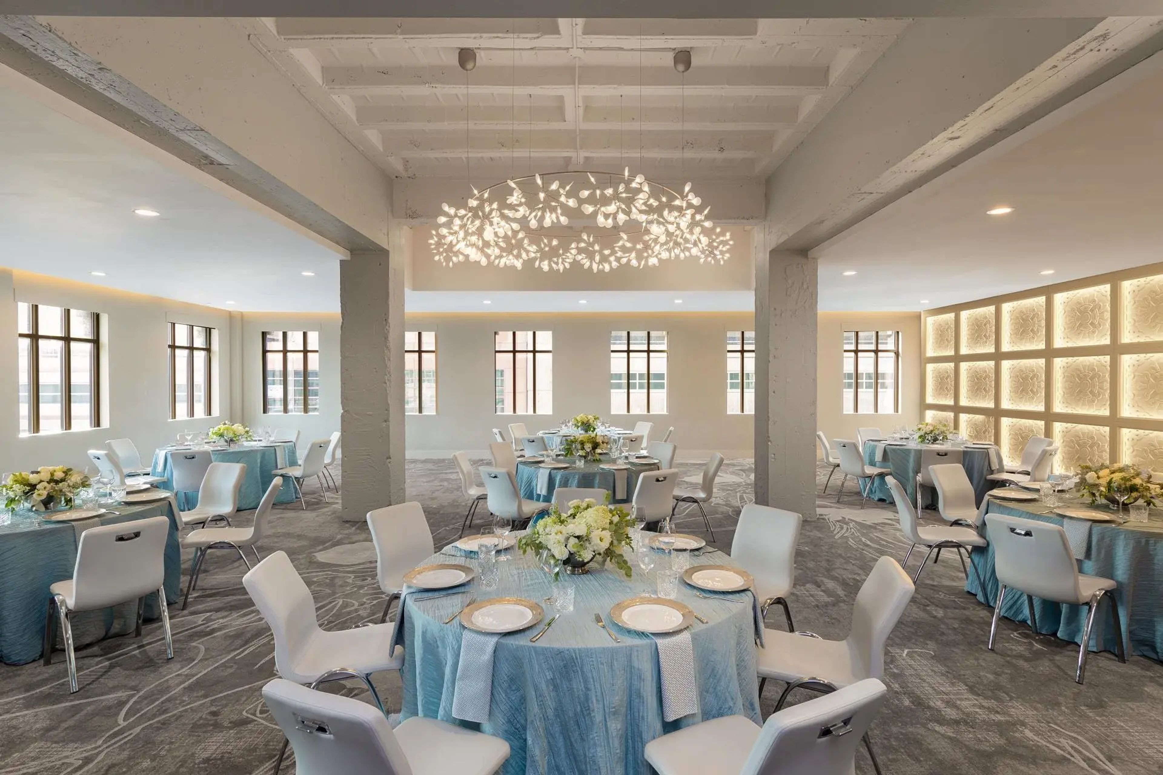 Cover photo of Hotel Ivy Minneapolis Luxury Collection