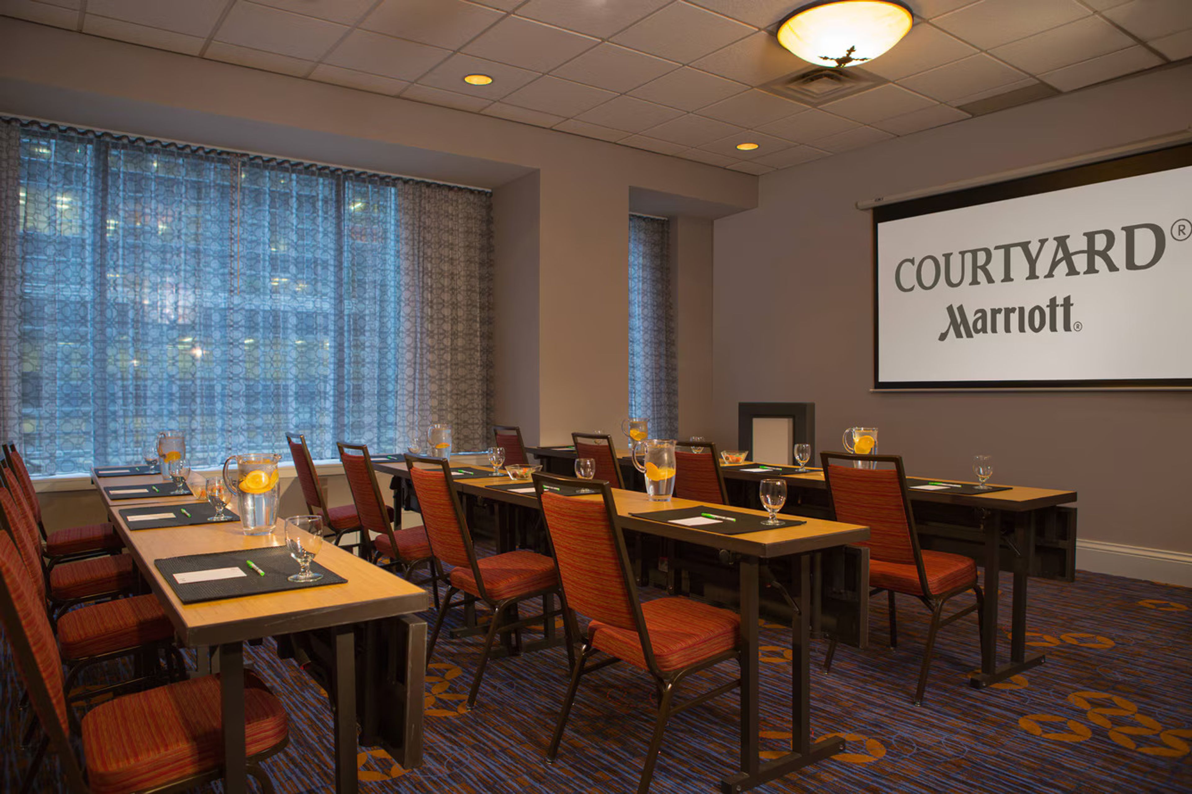 Cover photo of Courtyard Manhattan Midtown East