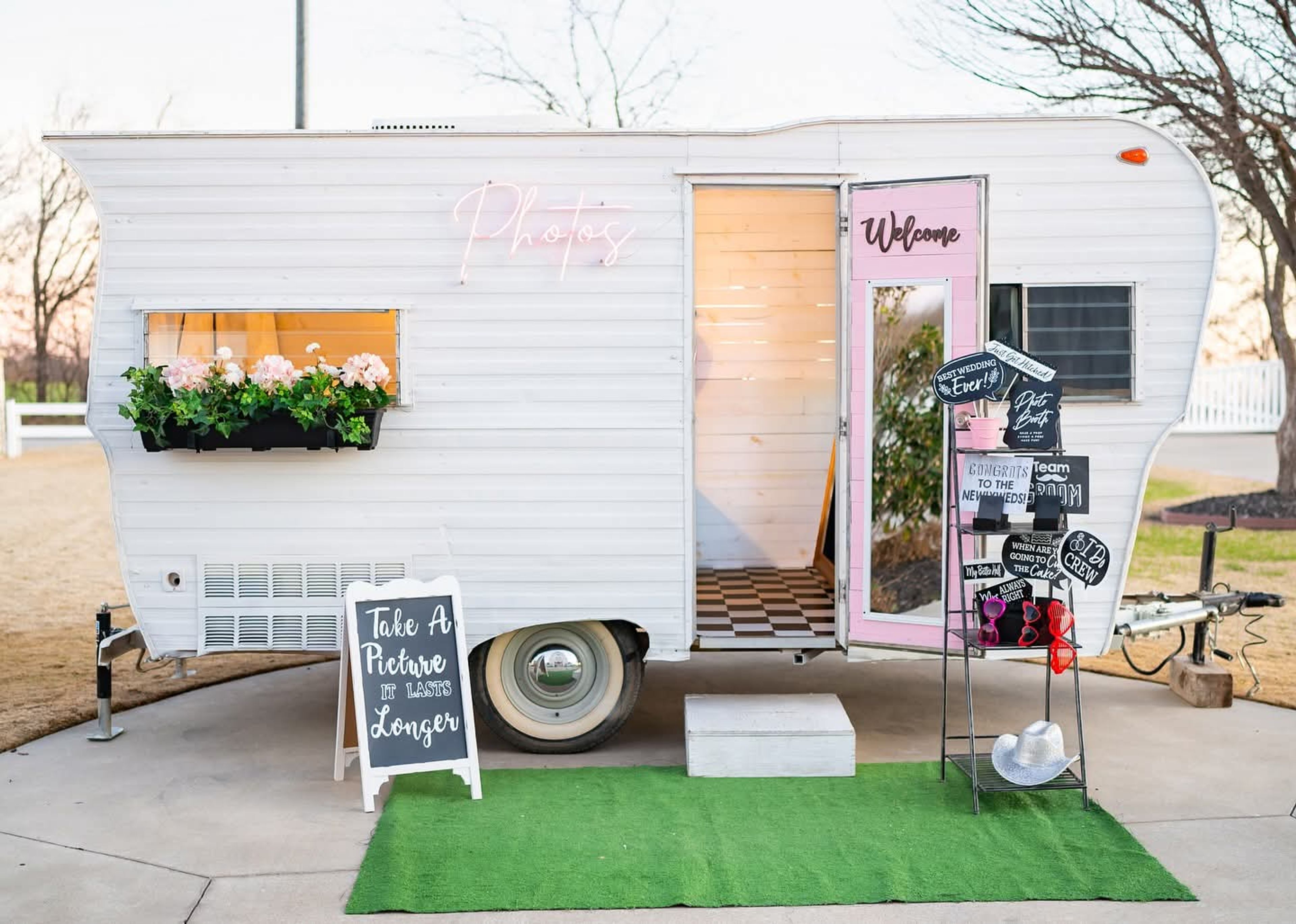 Cover photo of Picture Day Photo Booth Co.