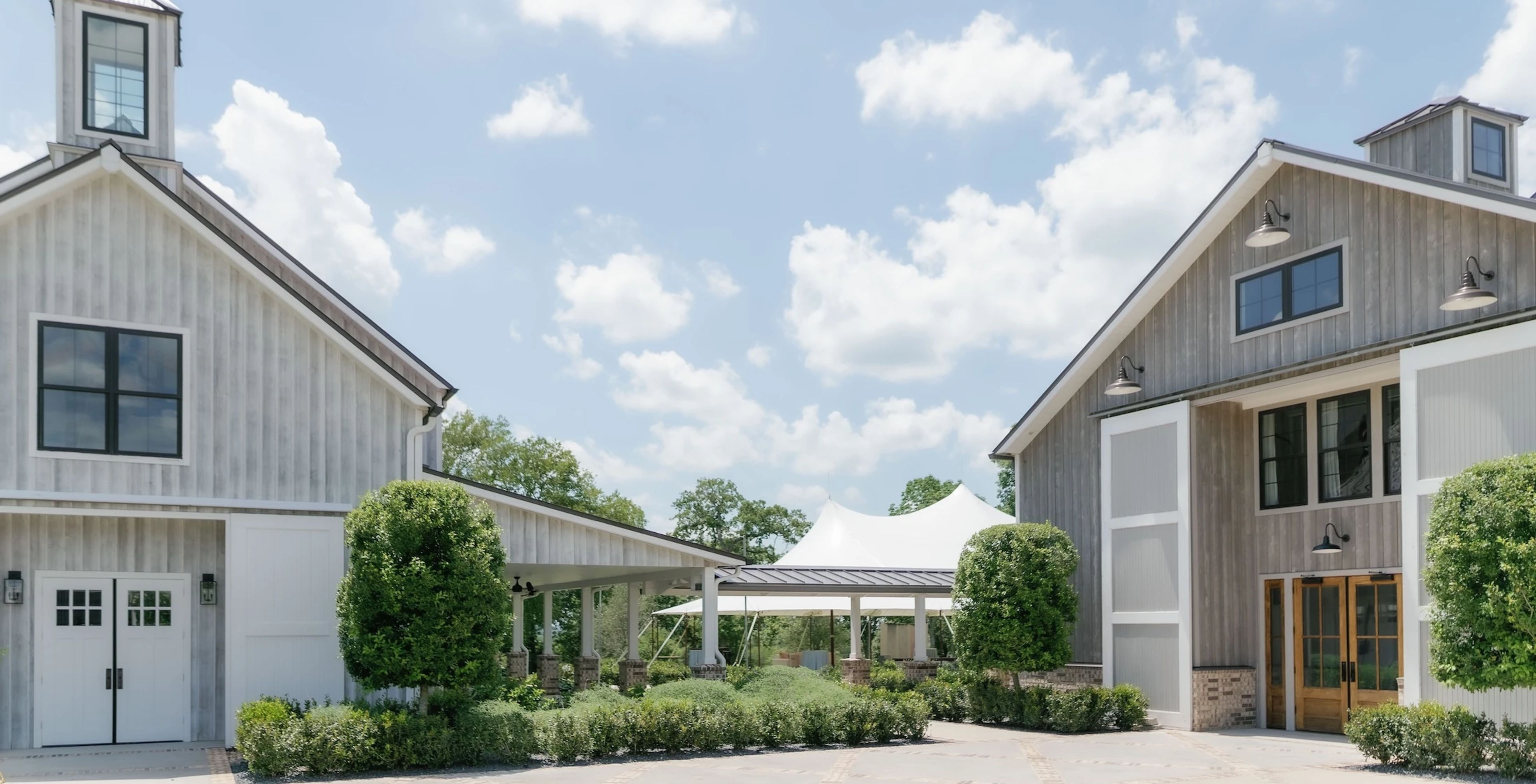 Cover photo of Arrowhead Hill at The Lakota