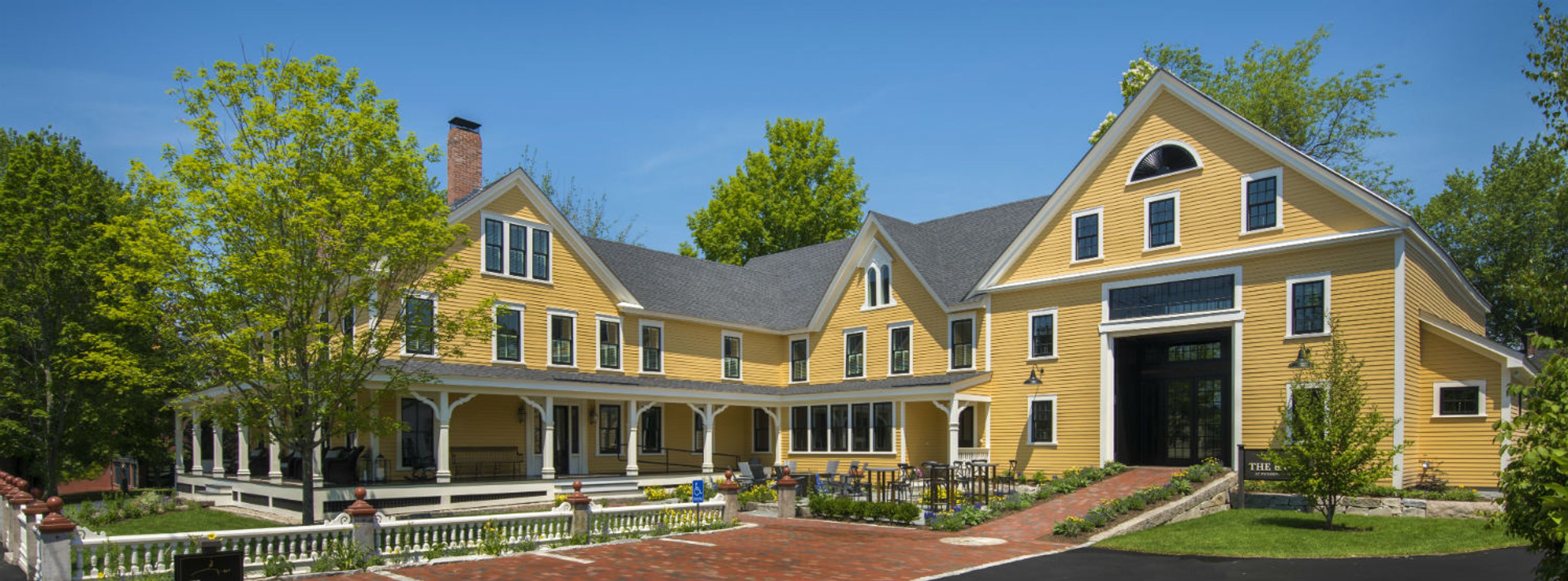 Cover photo of Pickering House Lake Winnipesaukee