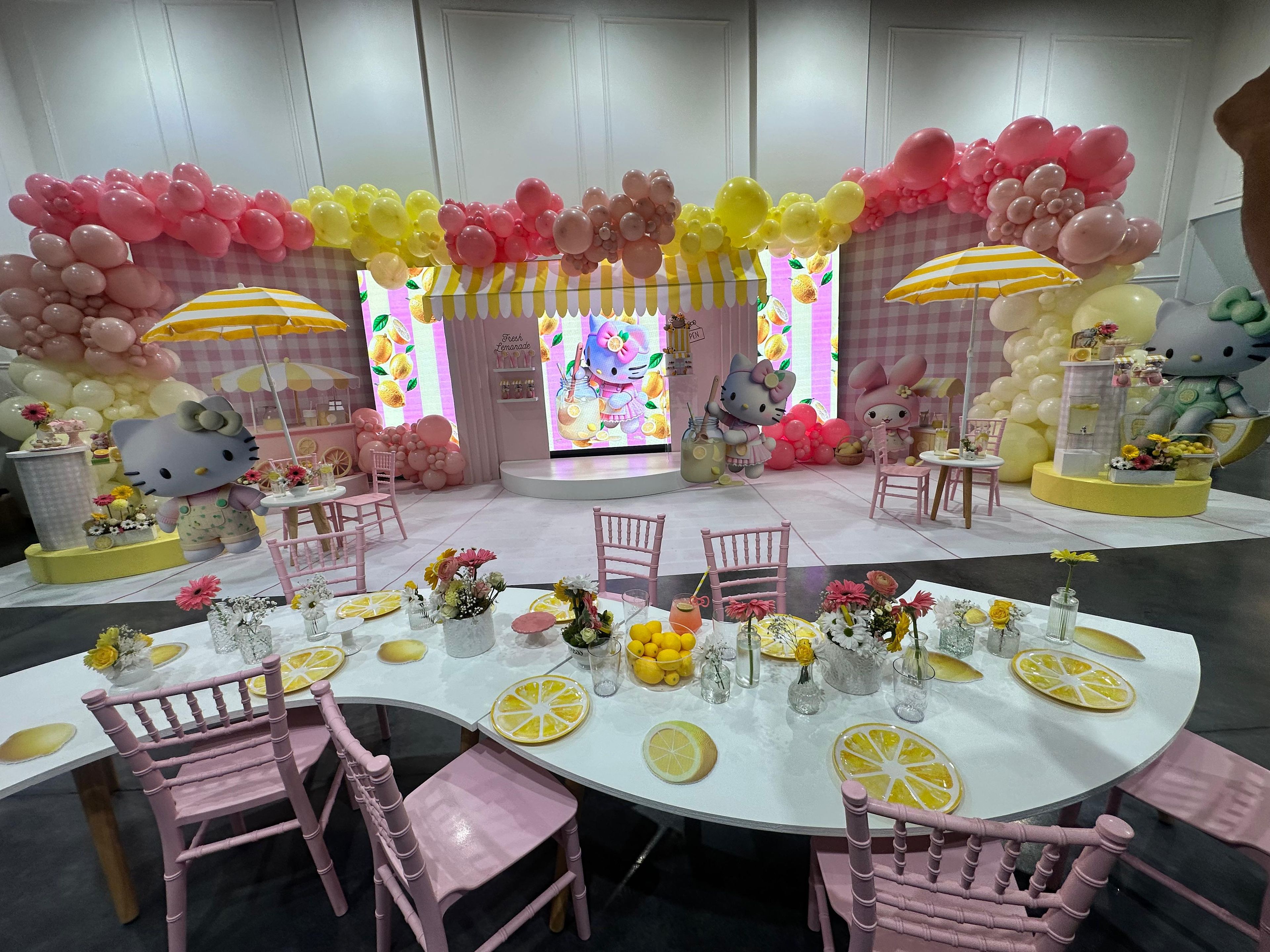 Cover photo of Vall Balloons By Mariangela Vallarelli