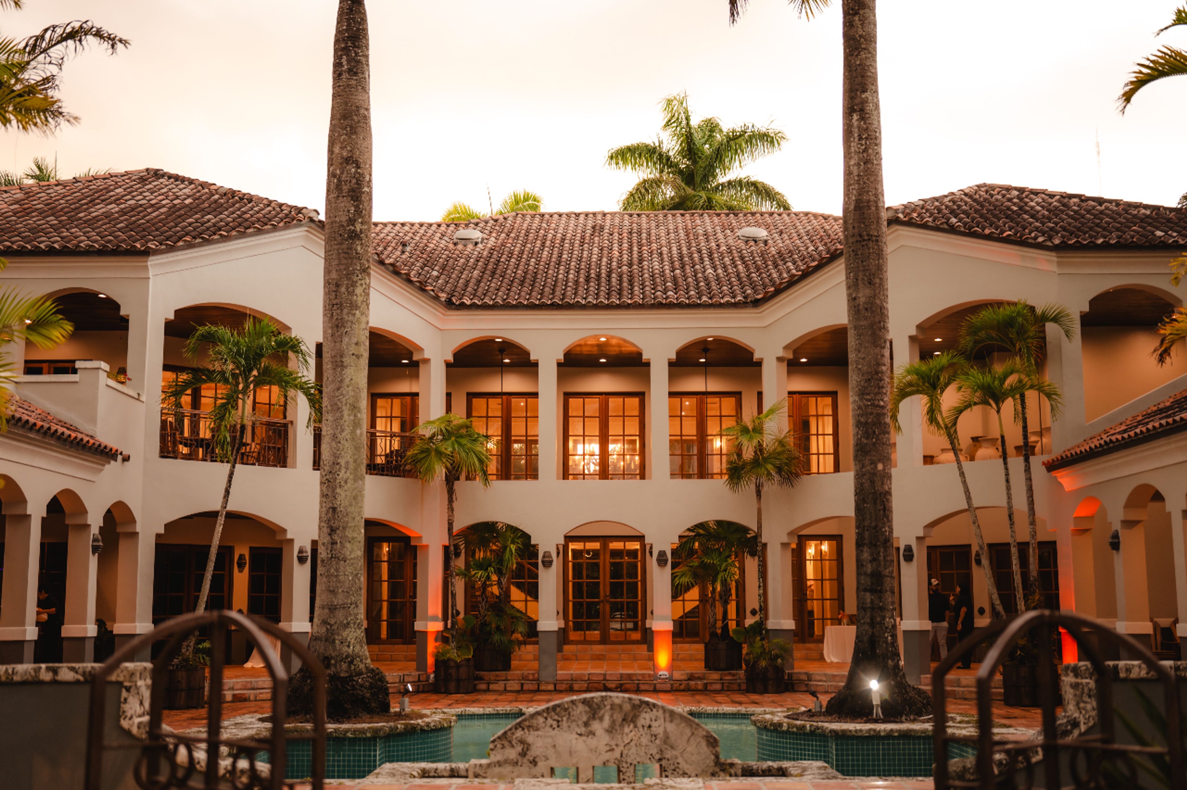 Cover photo of Royal Mansion & Gardens