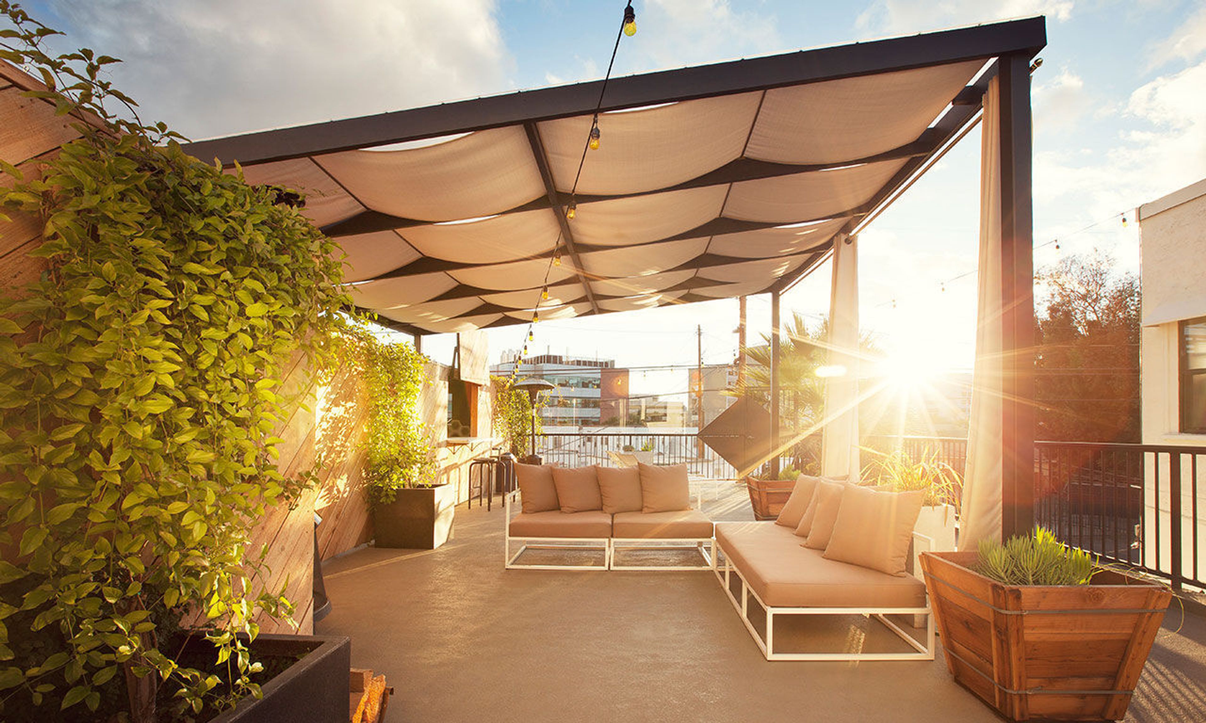 Cover photo of Hotel Covell