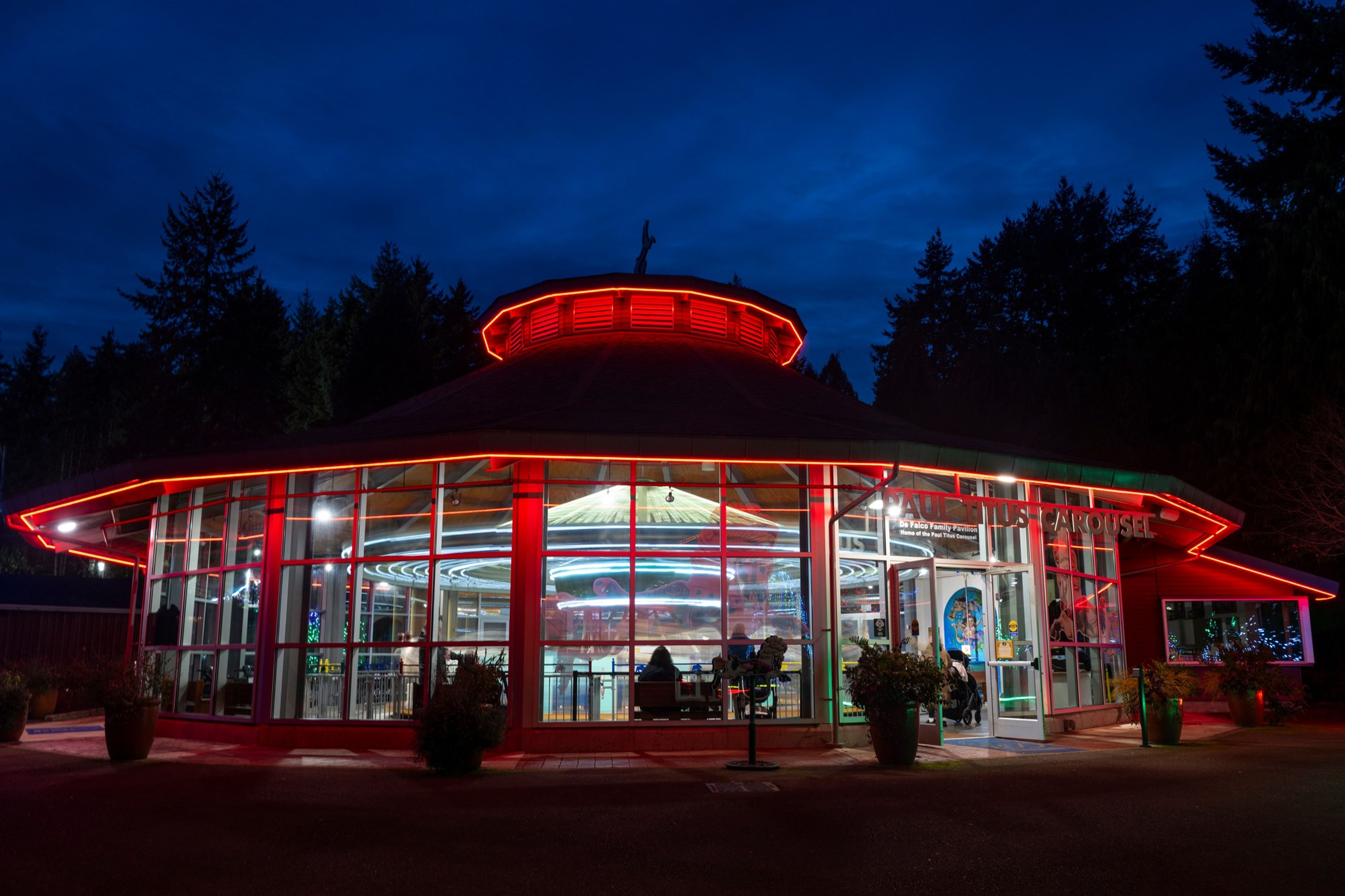 Cover photo of Point Defiance Zoo & Aquarium