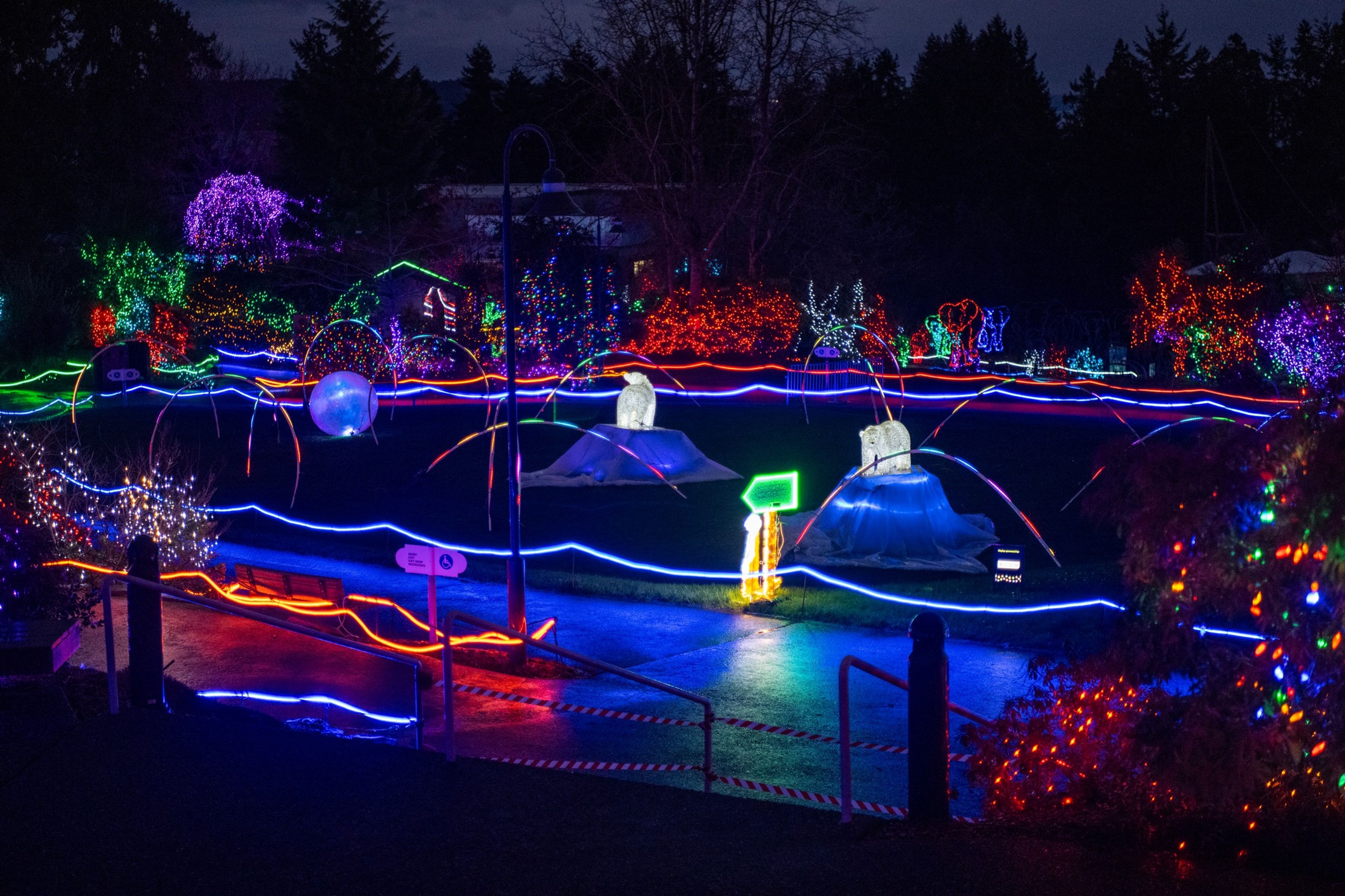 Cover photo of Point Defiance Zoo & Aquarium