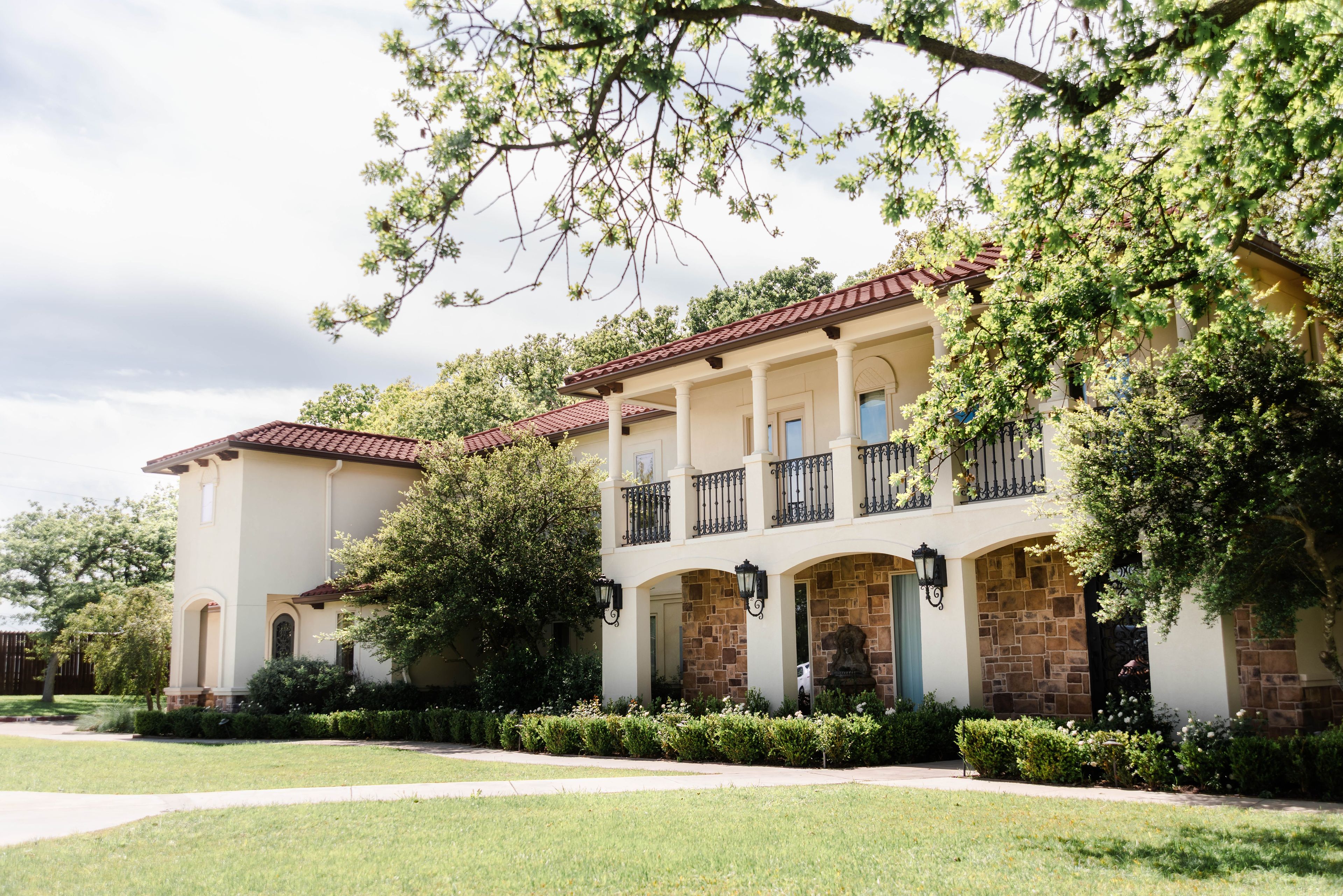 Cover photo of Tuscan Oaks Estate