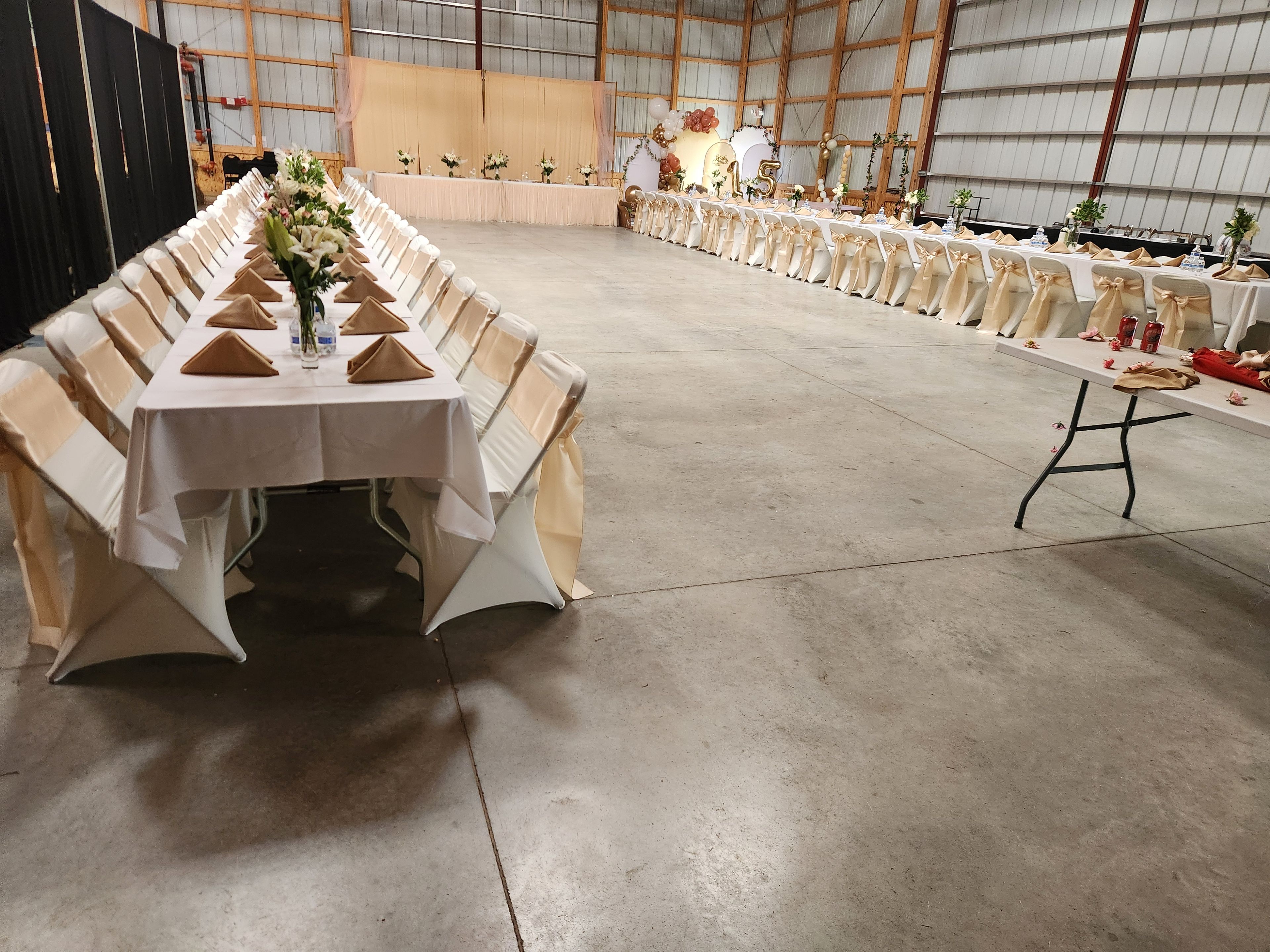 Featured photo from Dehns Pumpkins & Events