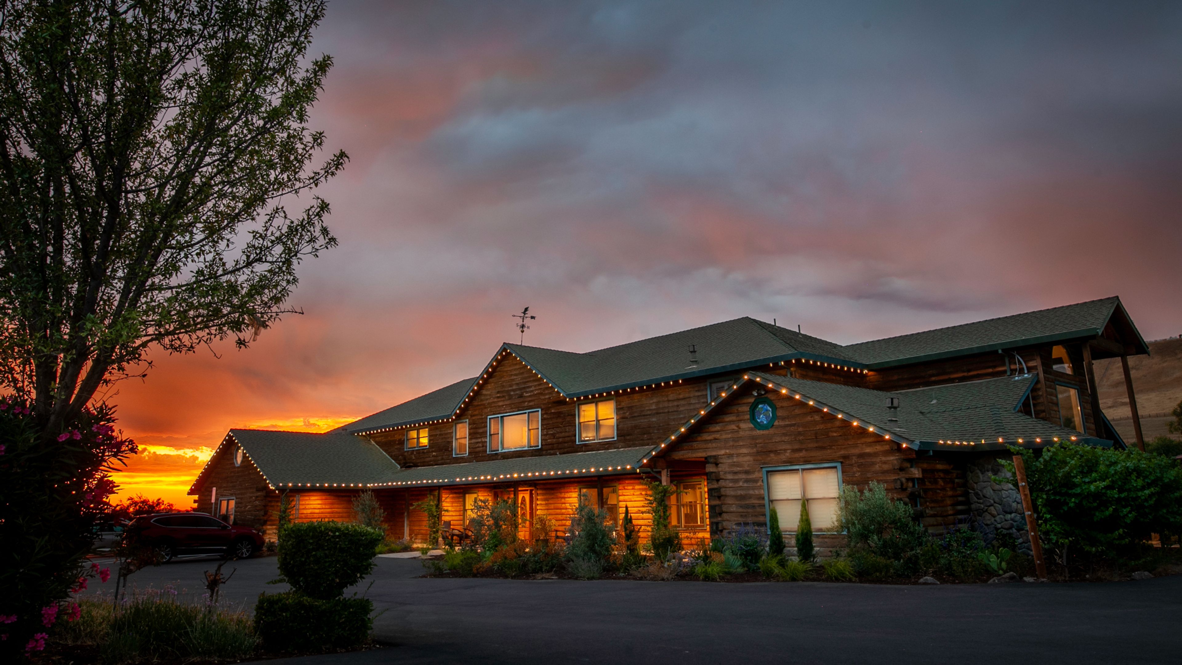 Featured photo from Purple Orchid Wine Country Resort