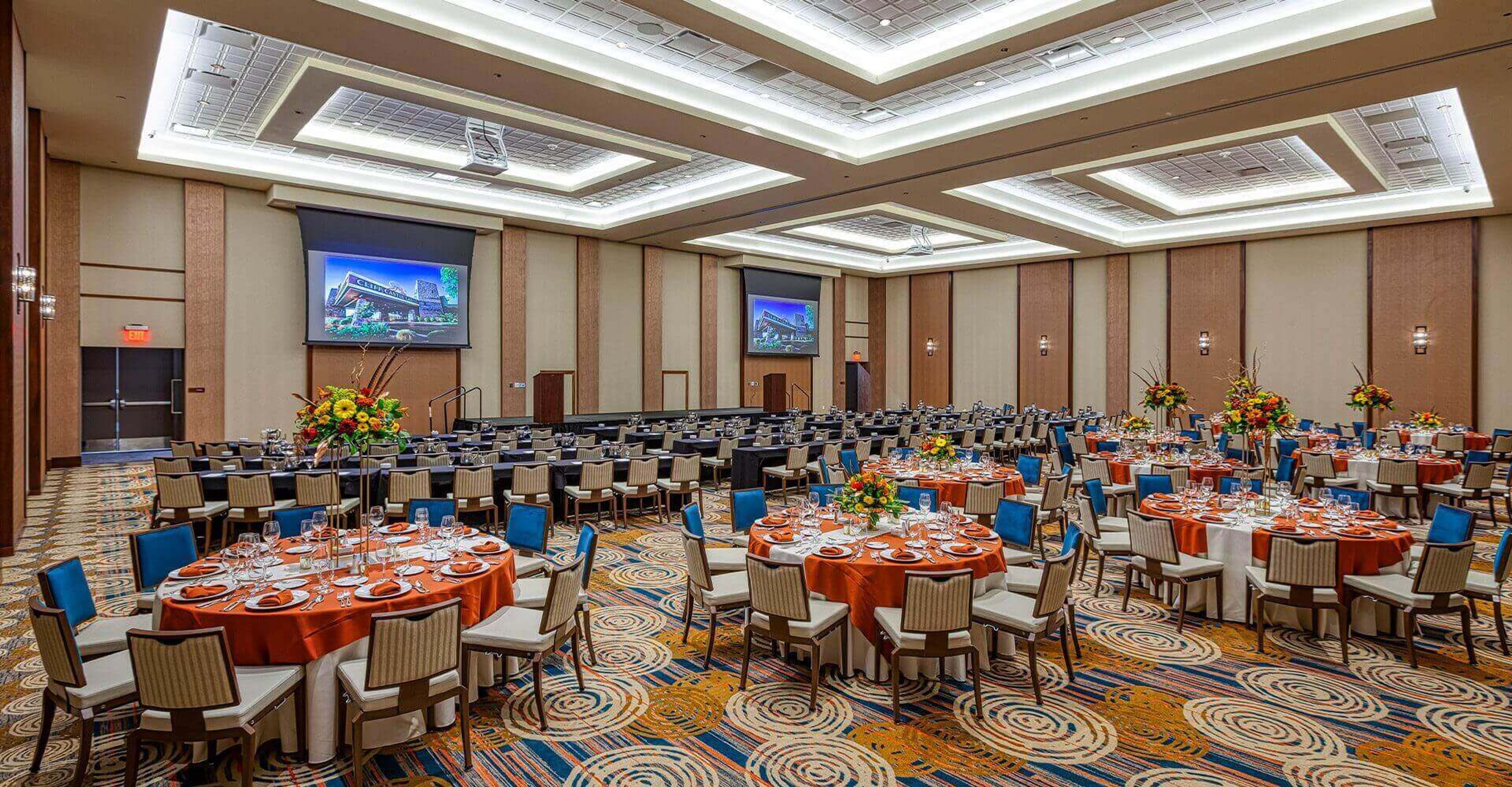 Featured photo from Cliff Castle Casino Hotel