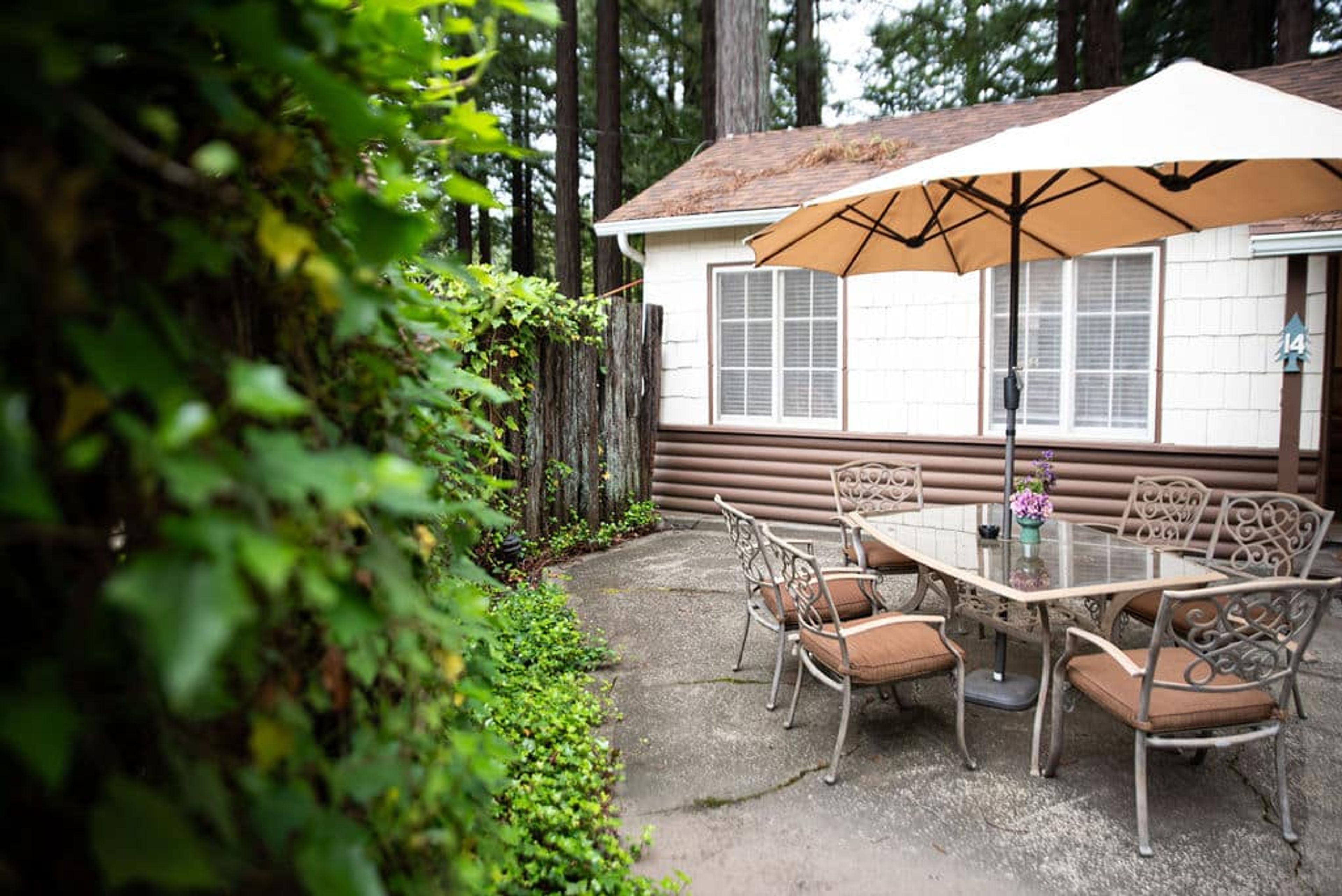 Featured photo from Miranda Gardens Resort