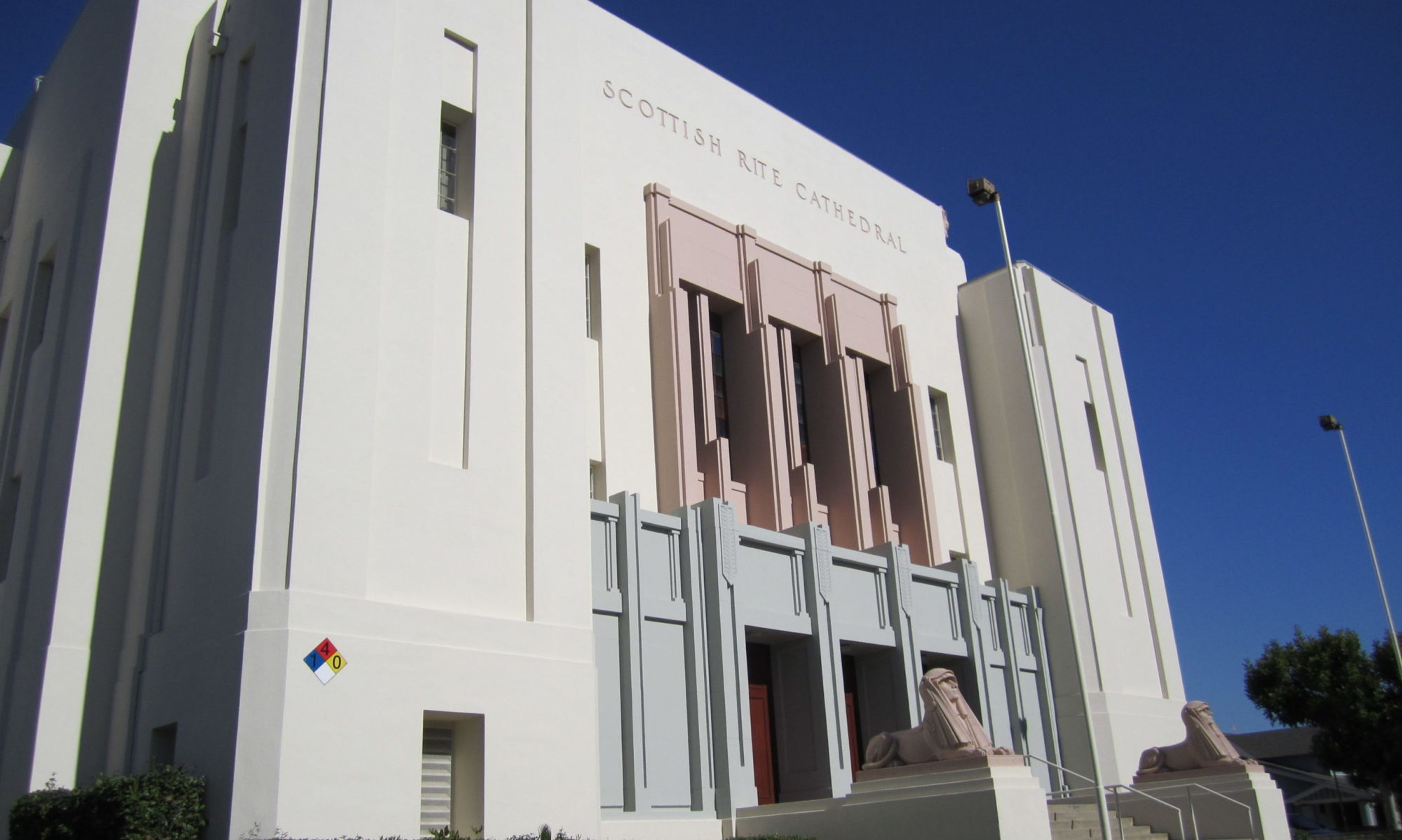 Featured photo from Pasadena Scottish Rite Events Center