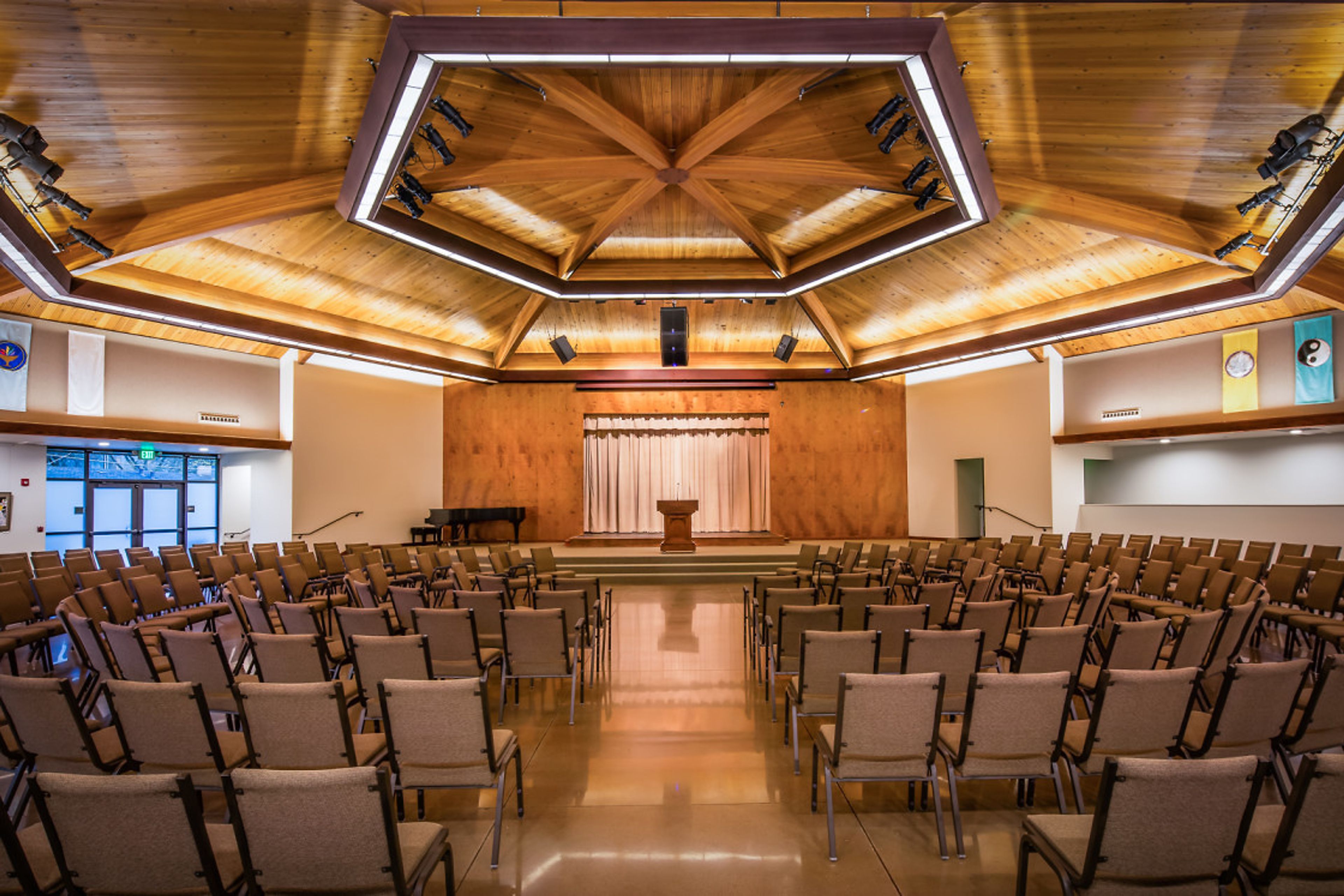 Featured photo from Unitarian Universalist Society Sacramento
