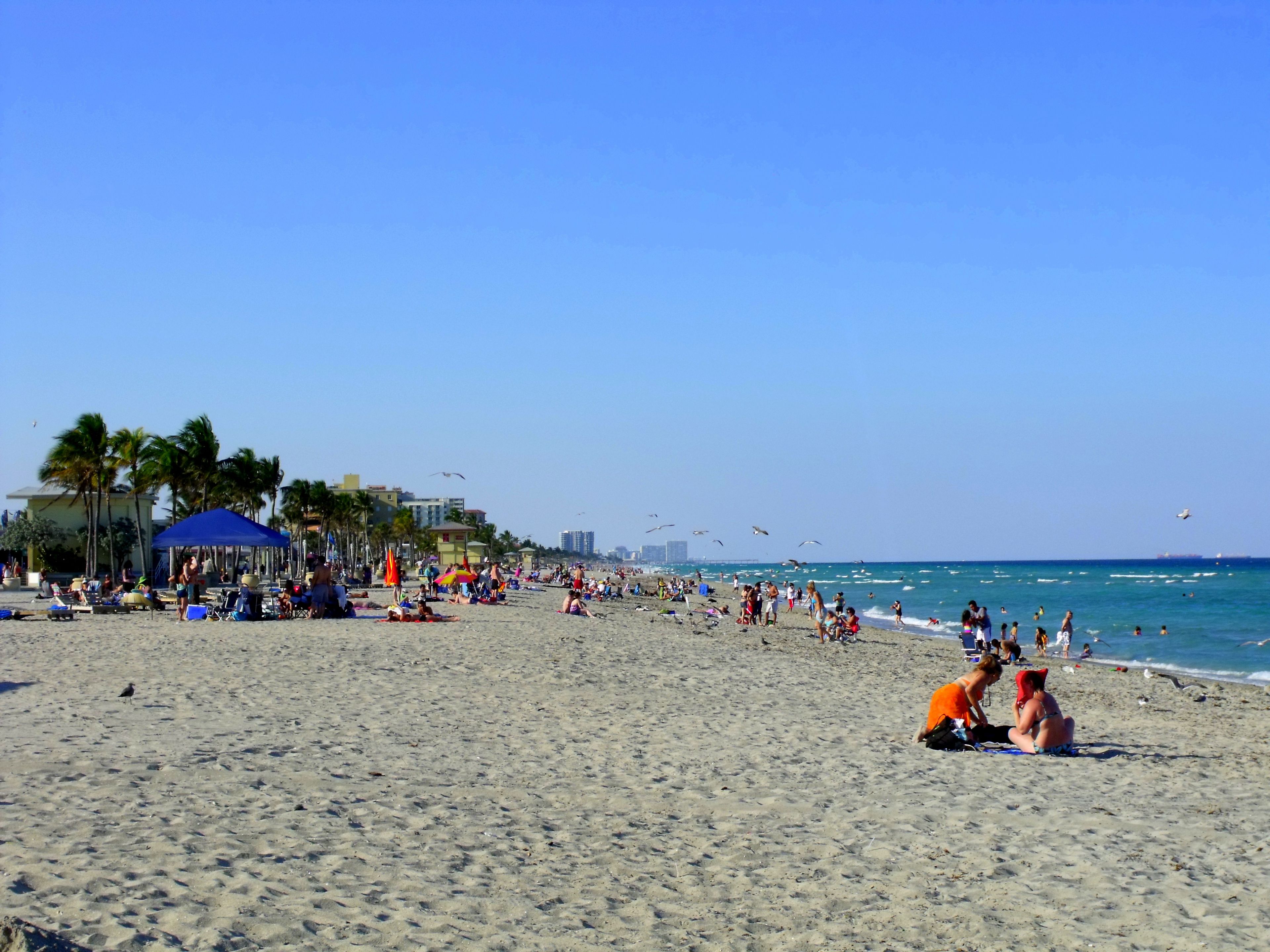 Featured photo from Hollywood Beach