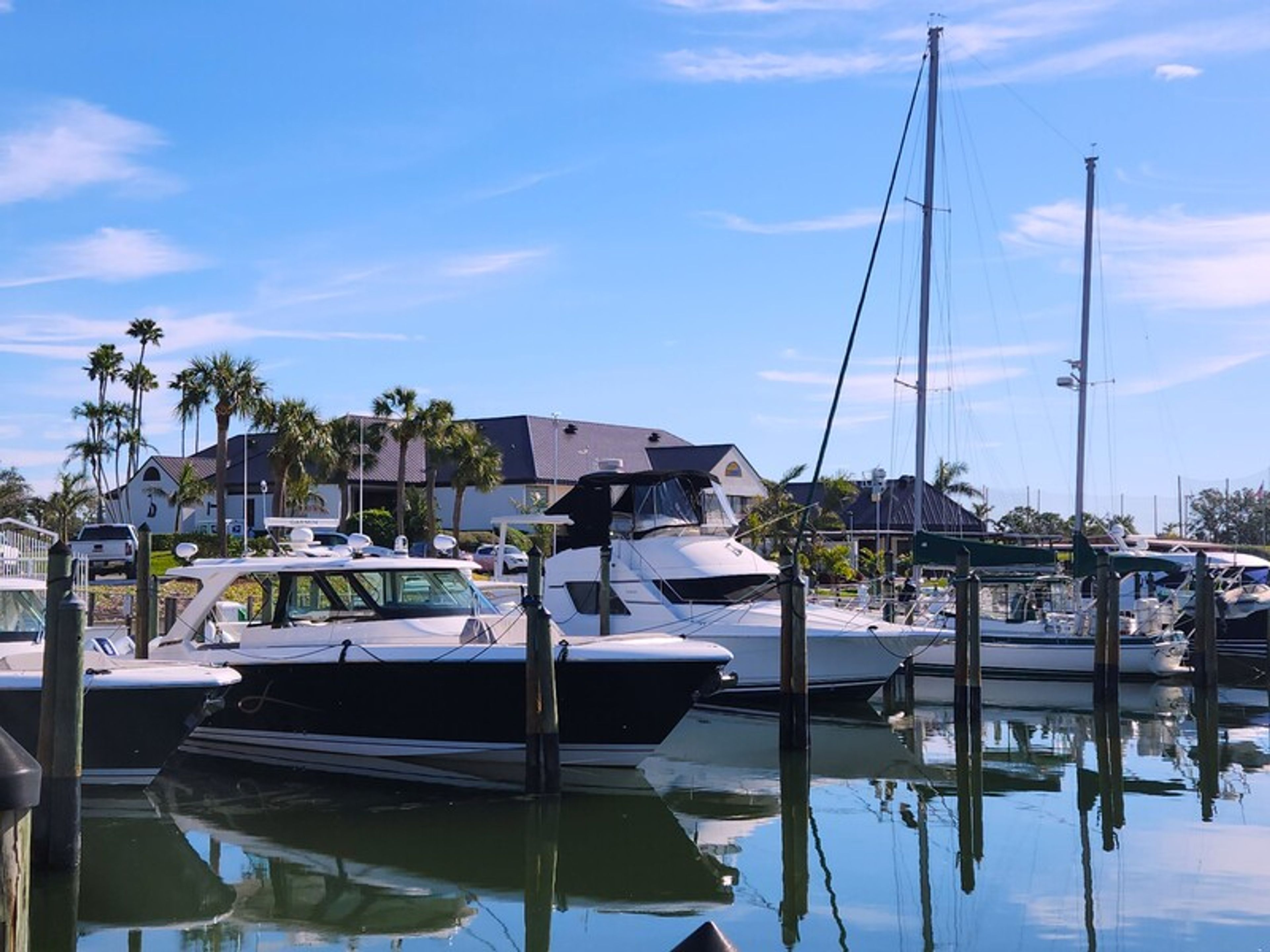 Featured photo from Pasadena Yacht & Country Club