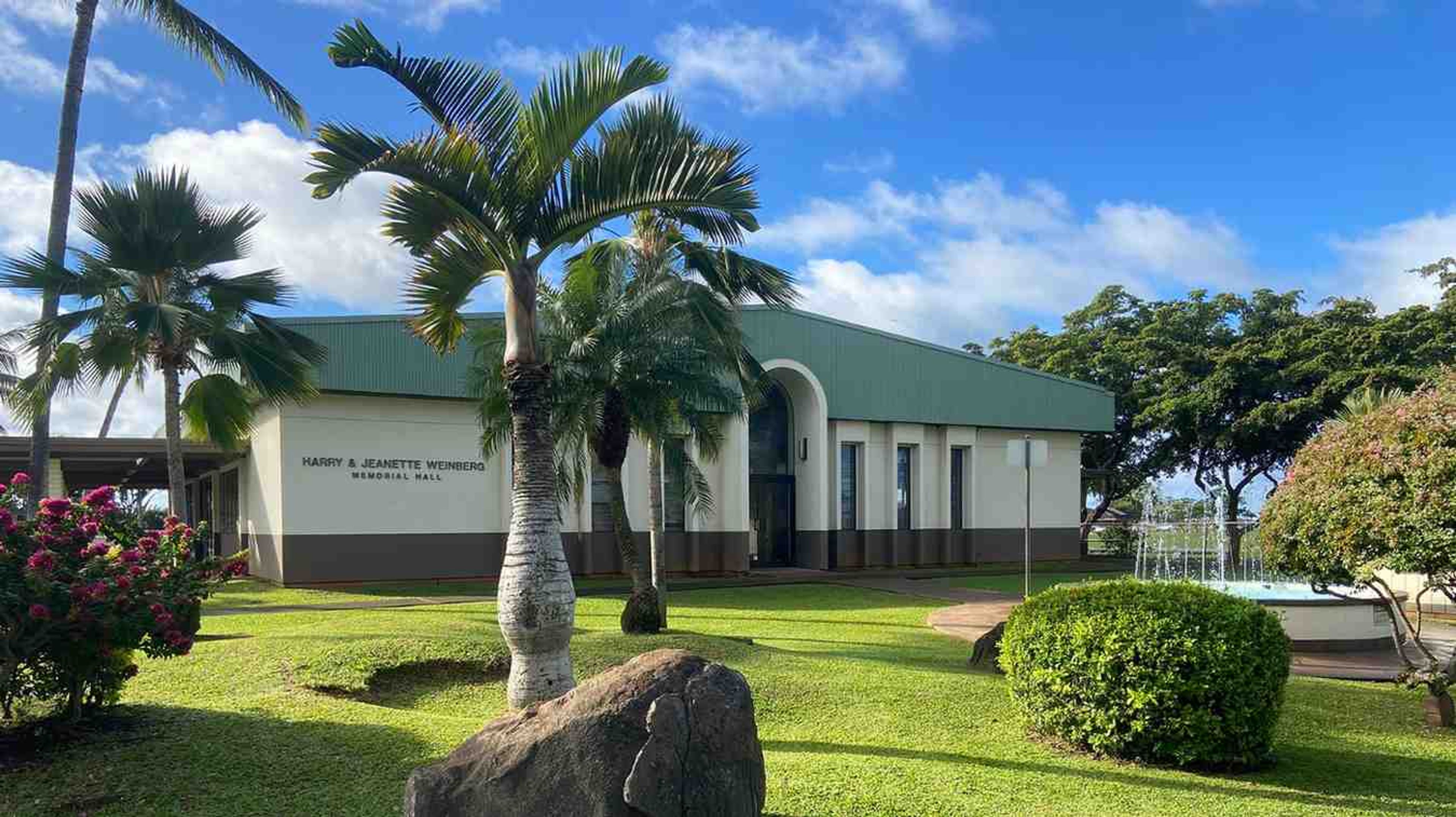 Featured photo from Ke'ehi Lagoon Memorial Park