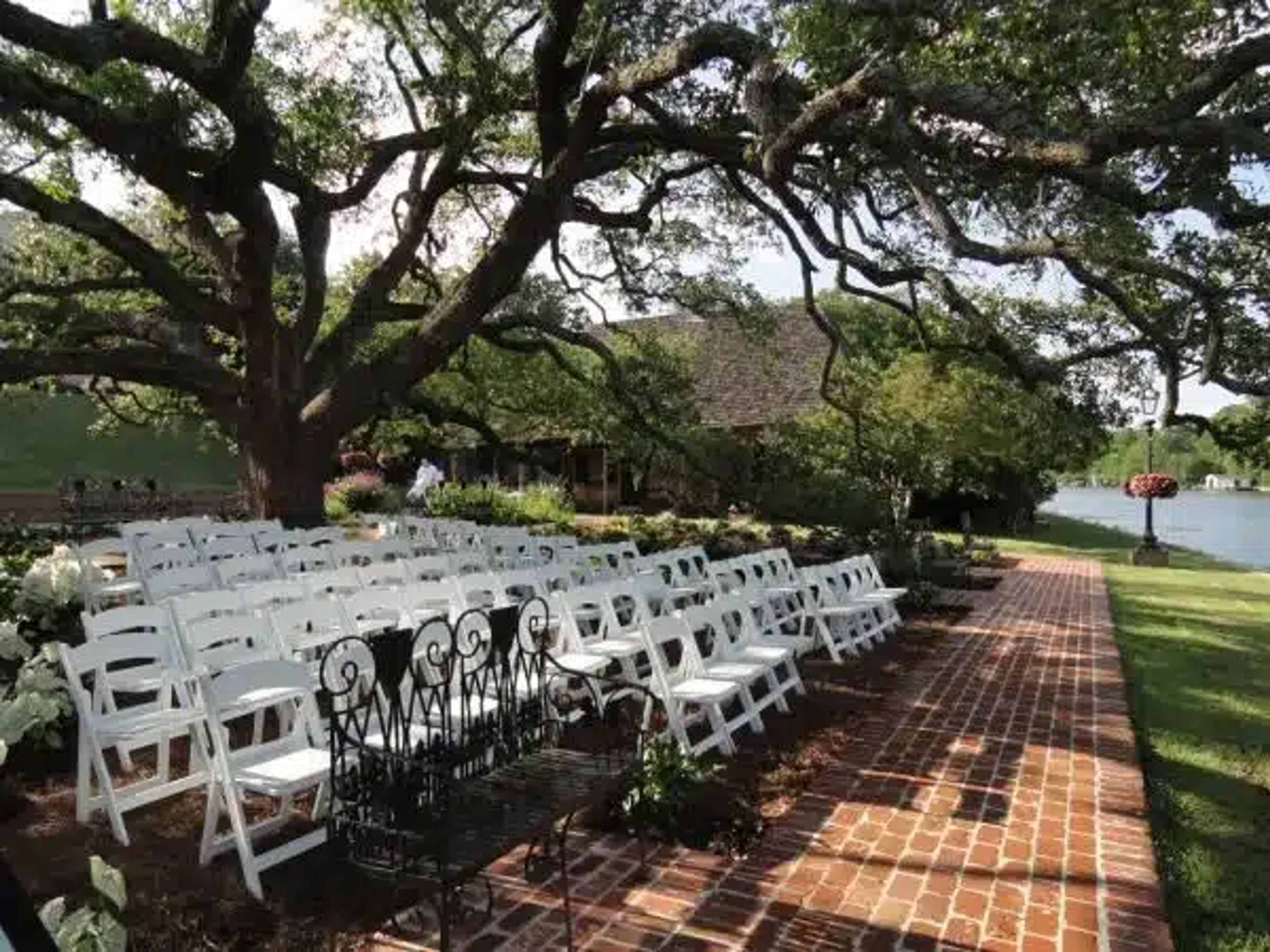 Featured photo from Beau Jardin