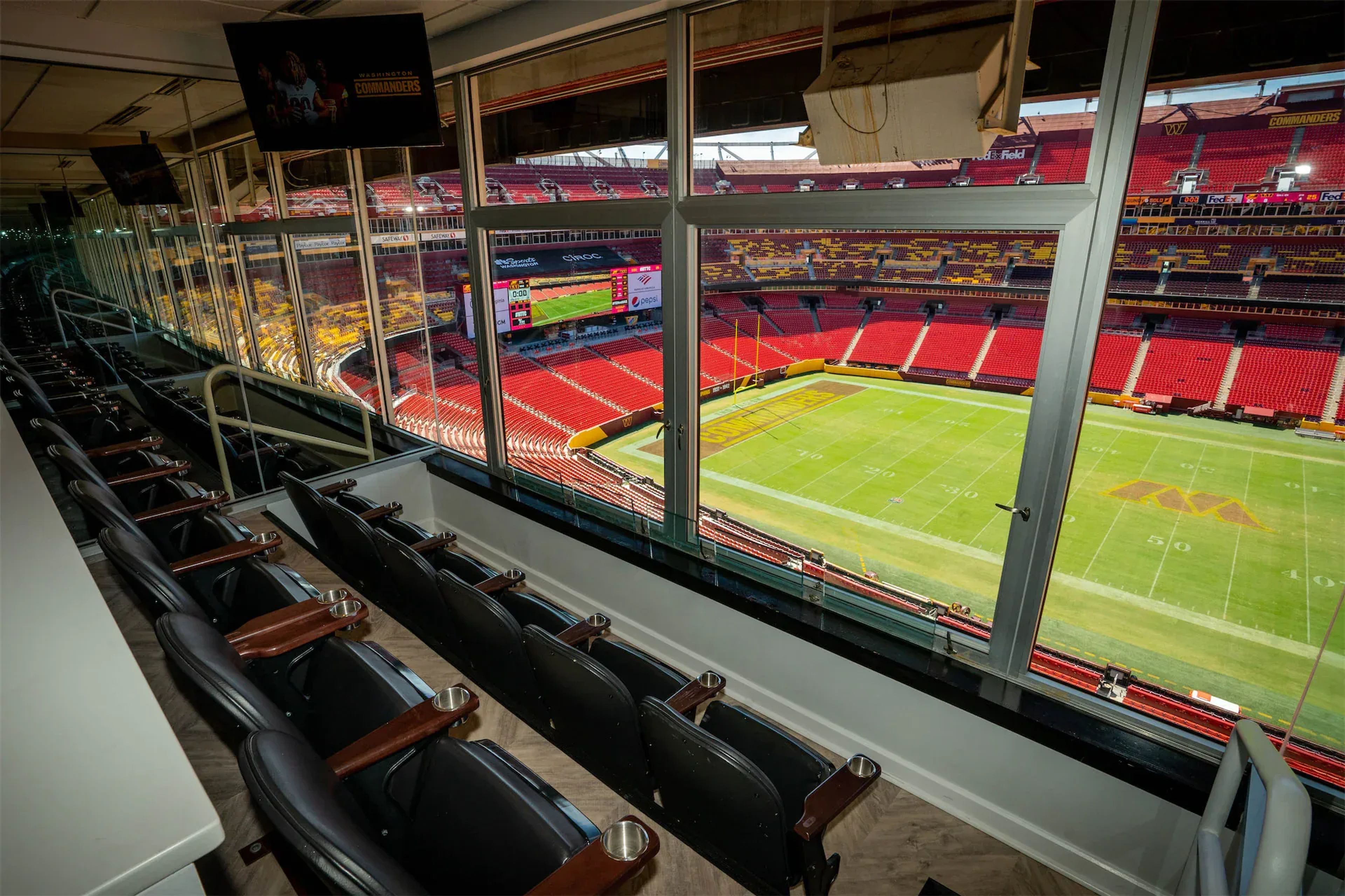 Featured photo from FedExField