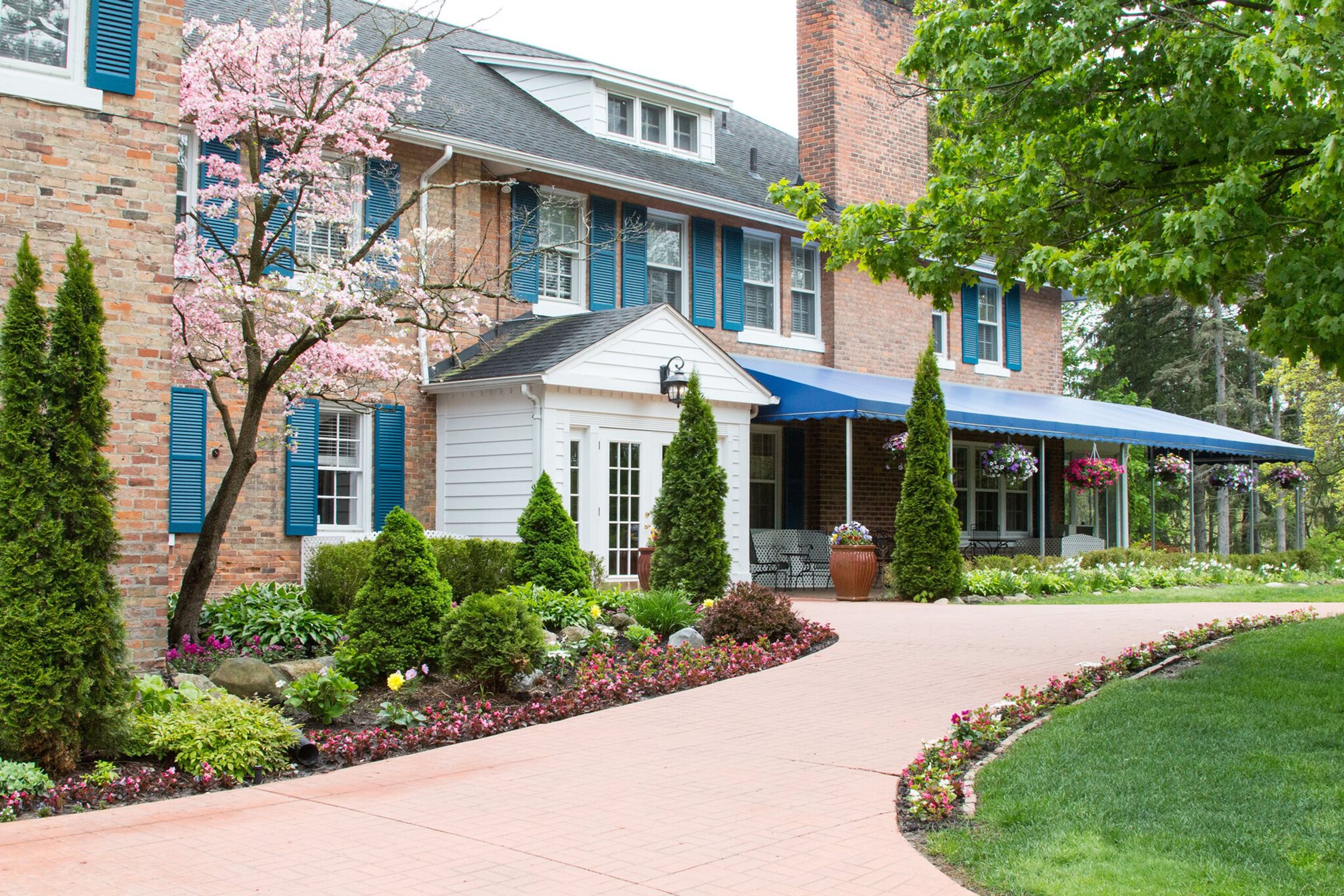 Featured photo from Longacre House
