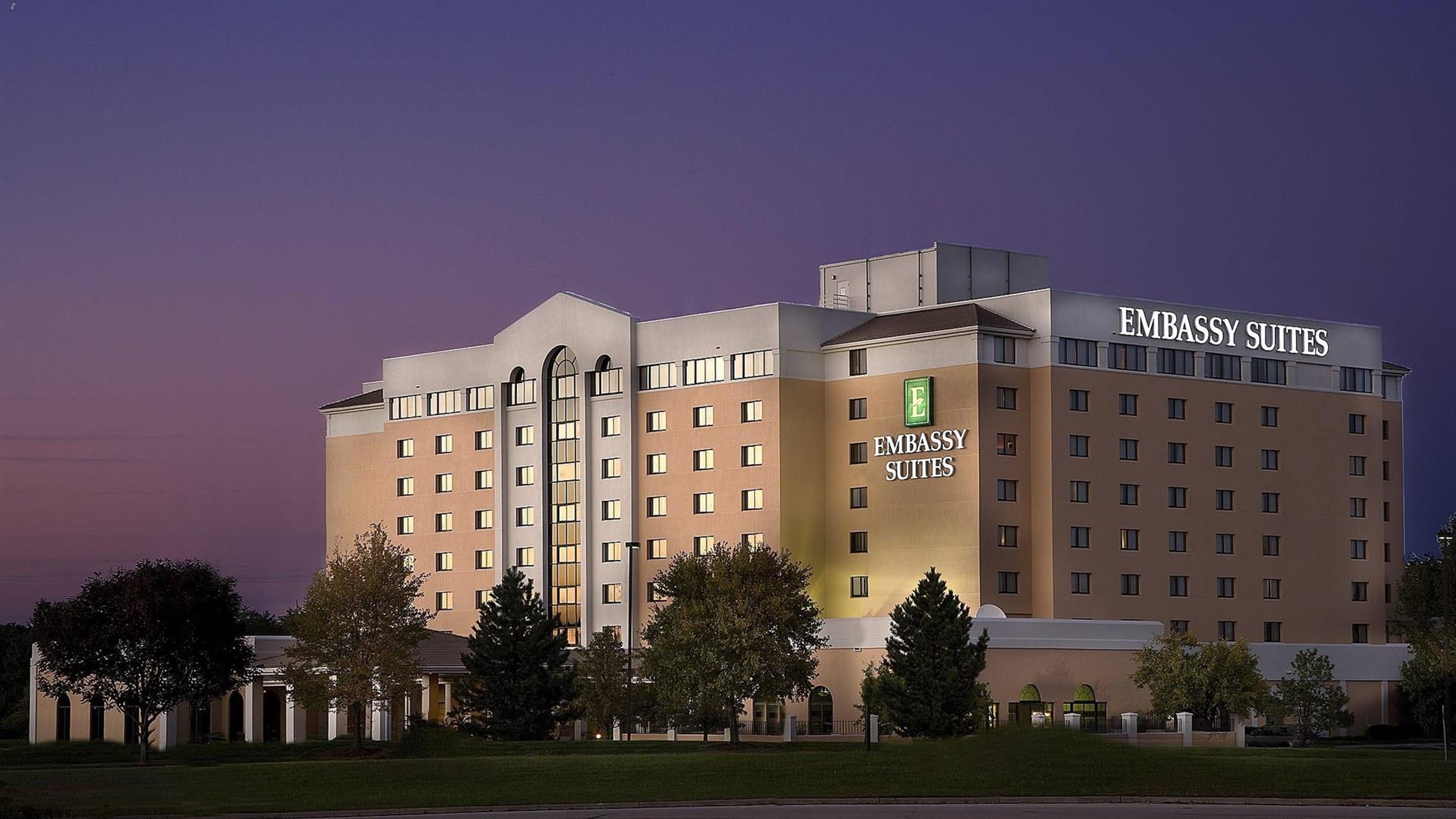 Featured photo from Embassy Suites Kansas City International Airport