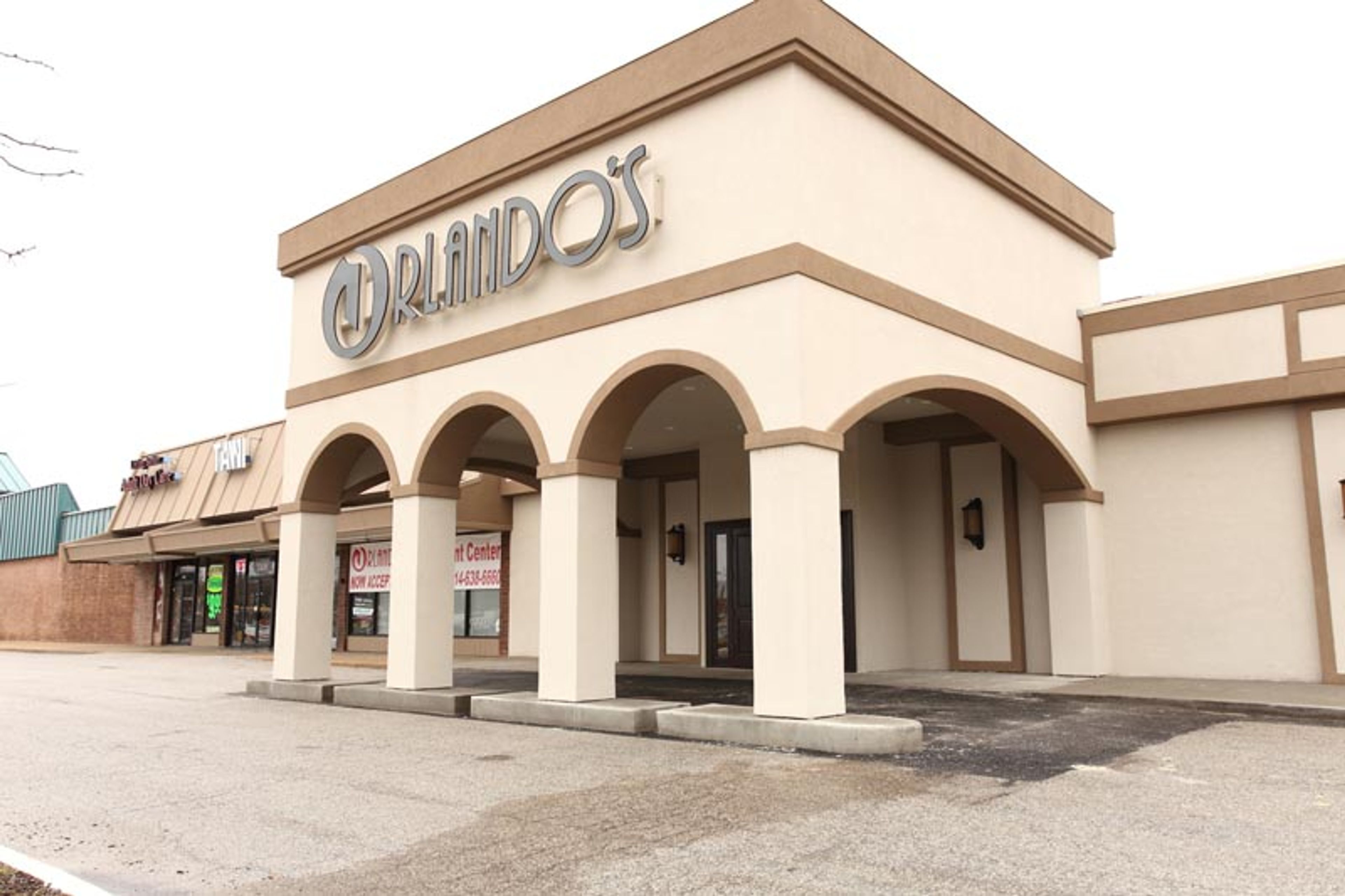 Featured photo from Orlando's Event Center - Maryland Heights