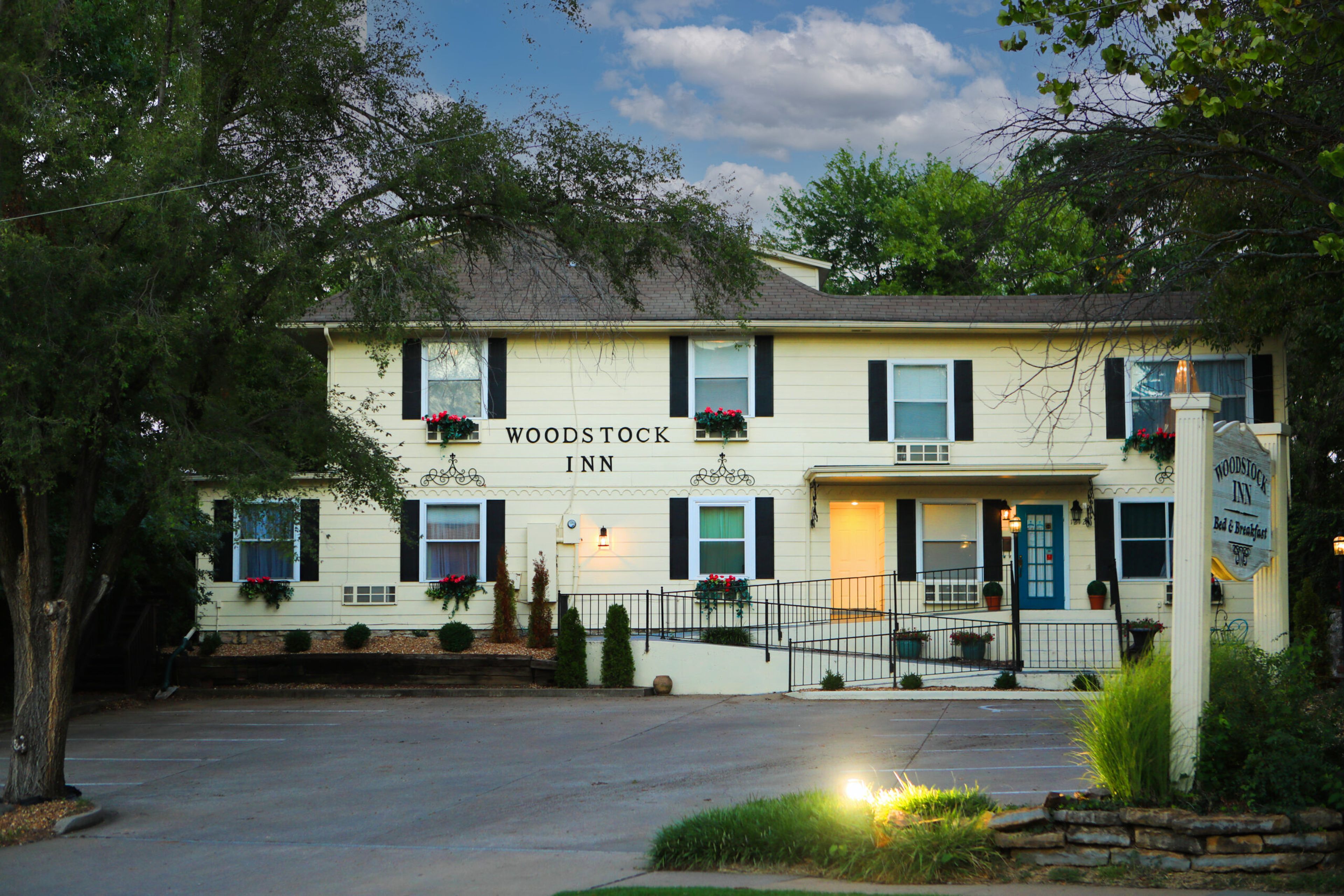 Featured photo from Woodstock Inn Bed Breakfast