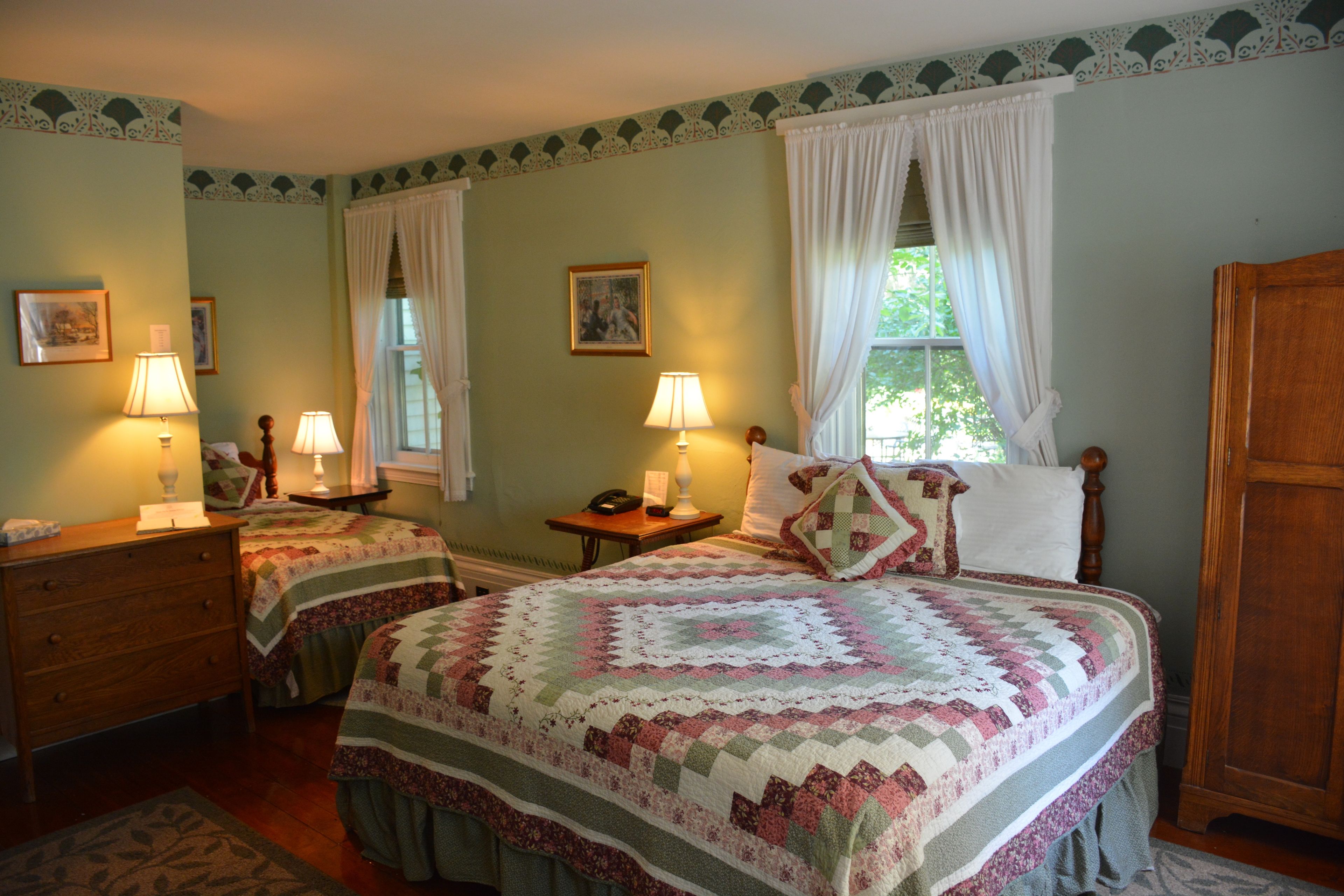Featured photo from Dowds' Country Inn & Event Center