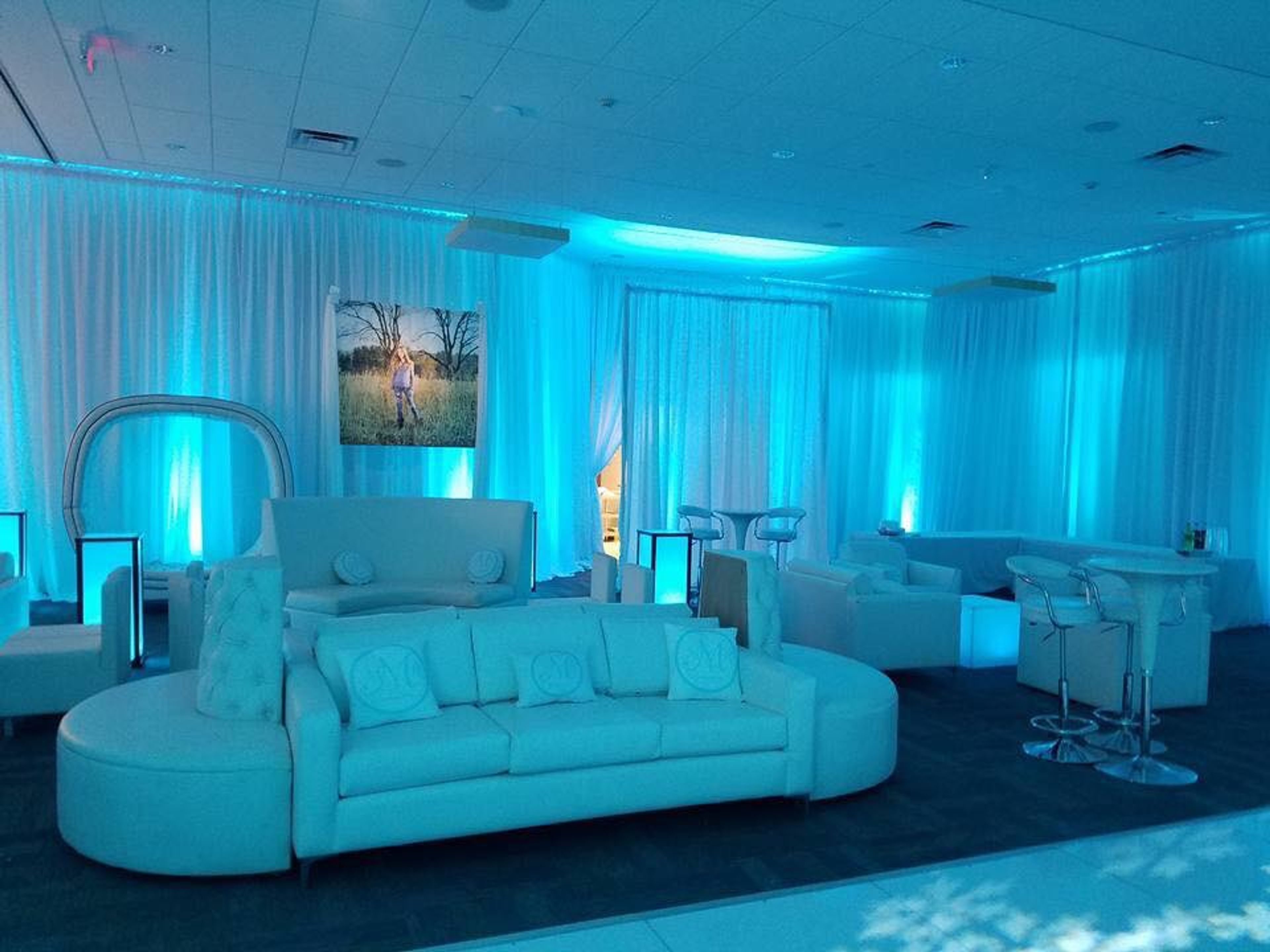 Featured photo from E Lounge