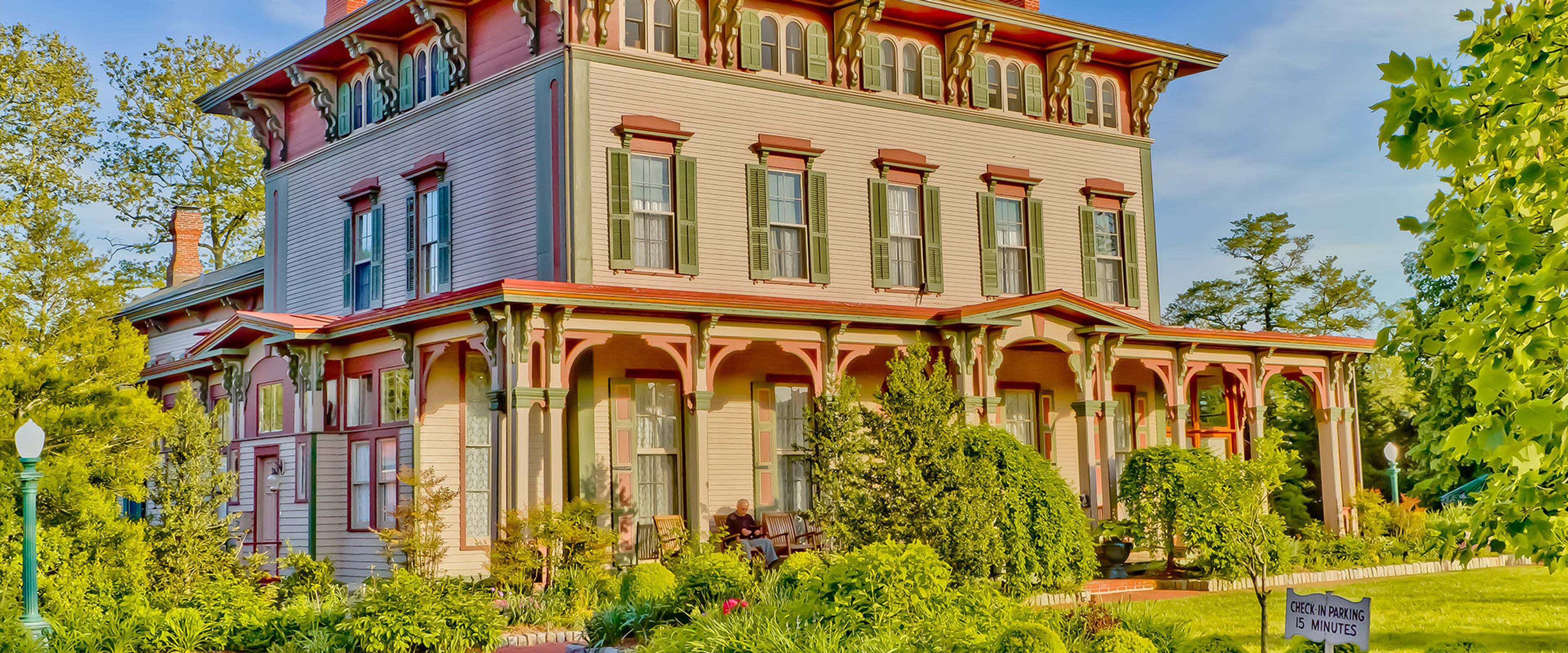 Featured photo from Southern Mansion