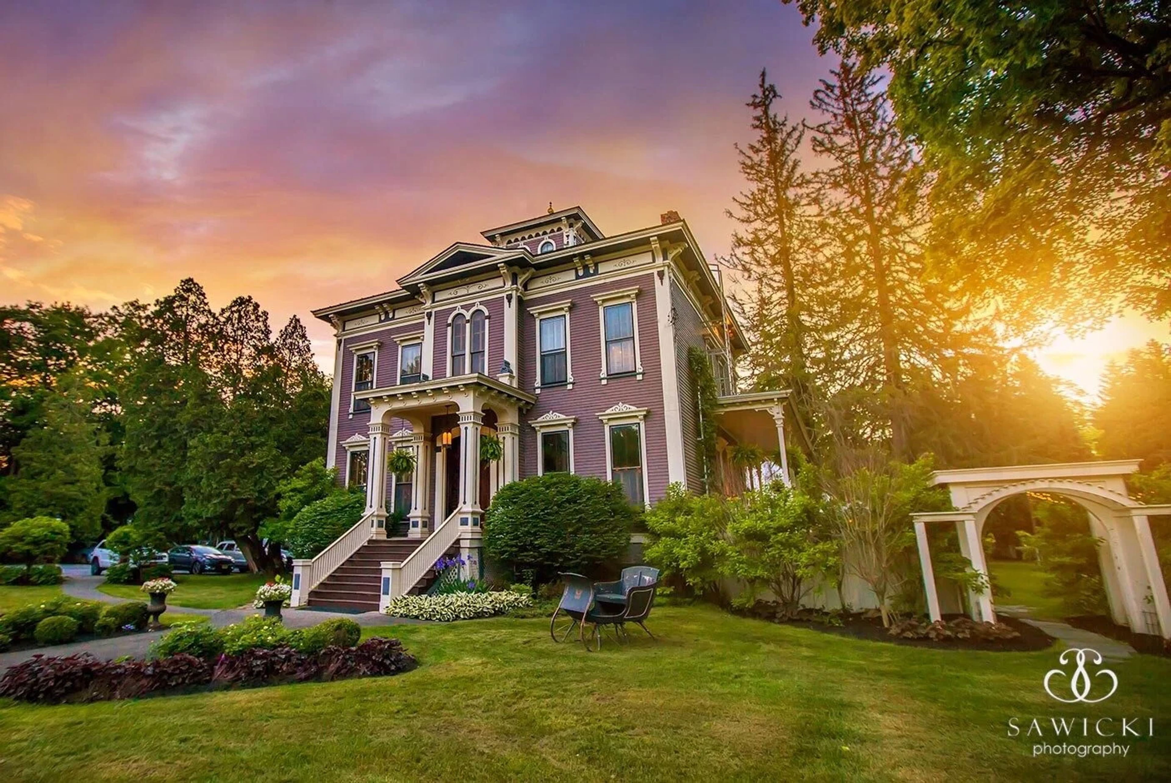 Featured photo from The Mansion of Saratoga