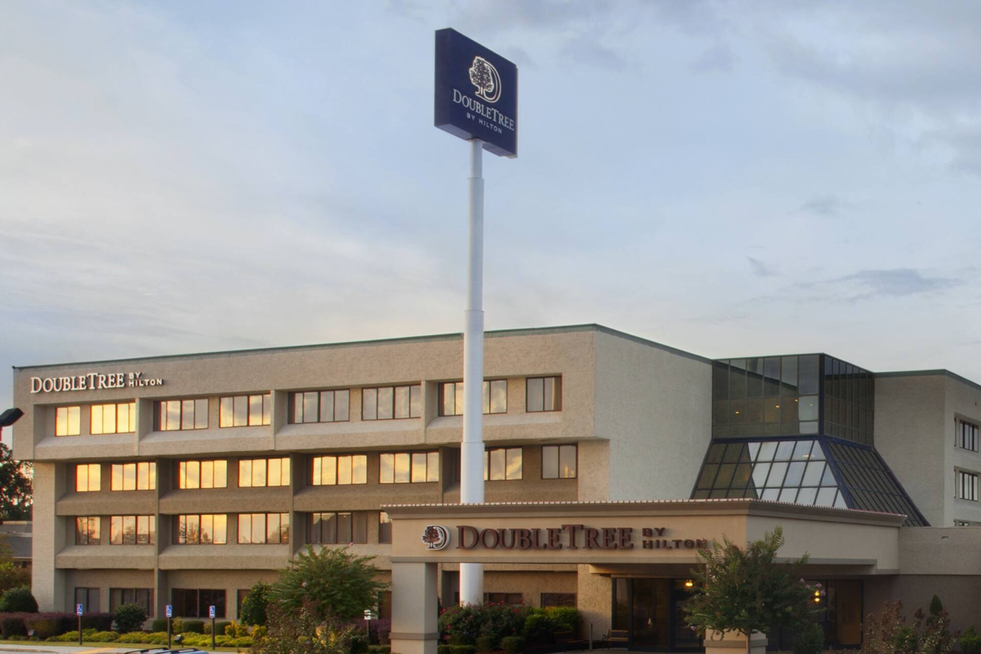 Cover photo of DoubleTree Hotel Fayetteville