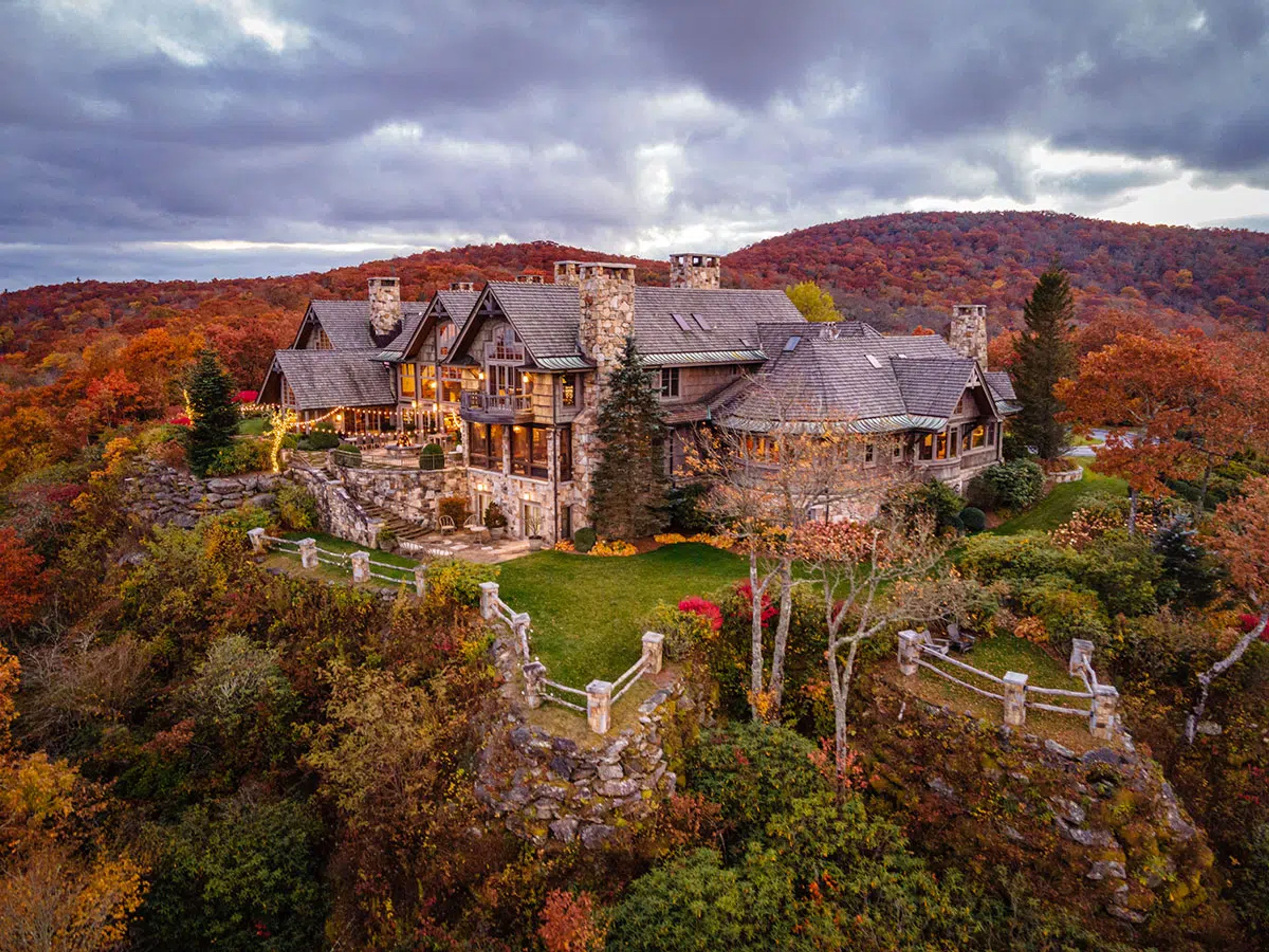 Cover photo of Rockwood Lodge at Old Edwards Inn and Spa
