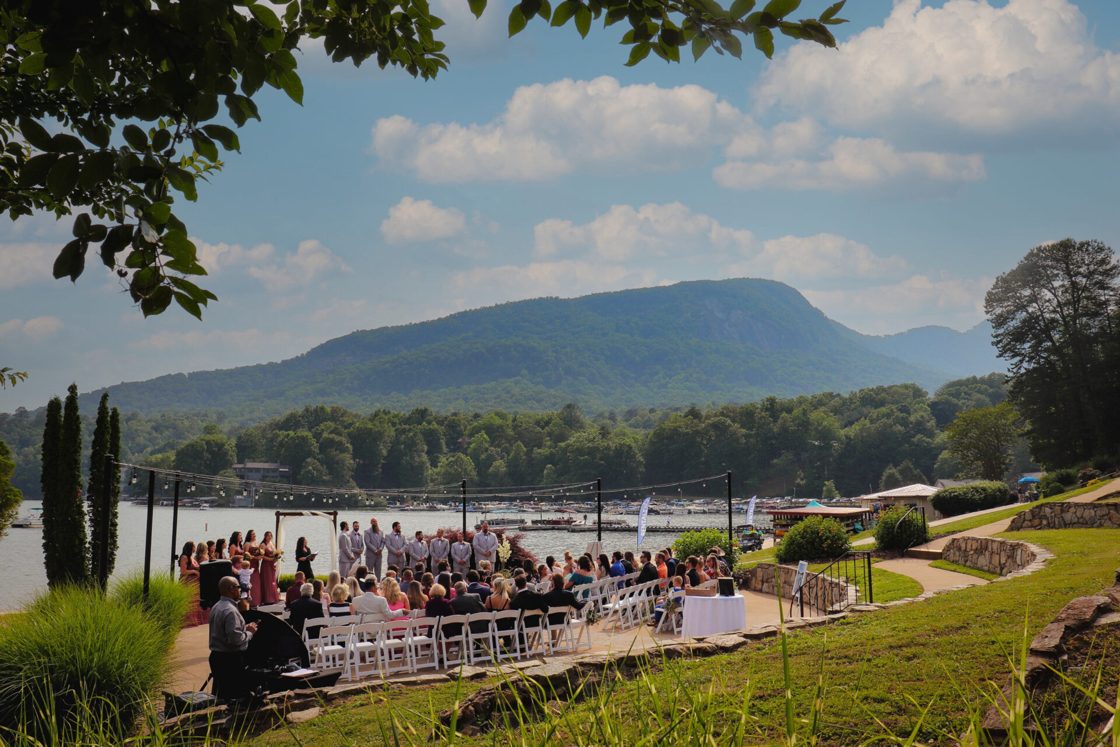 Featured photo from Rumbling Bald Resort