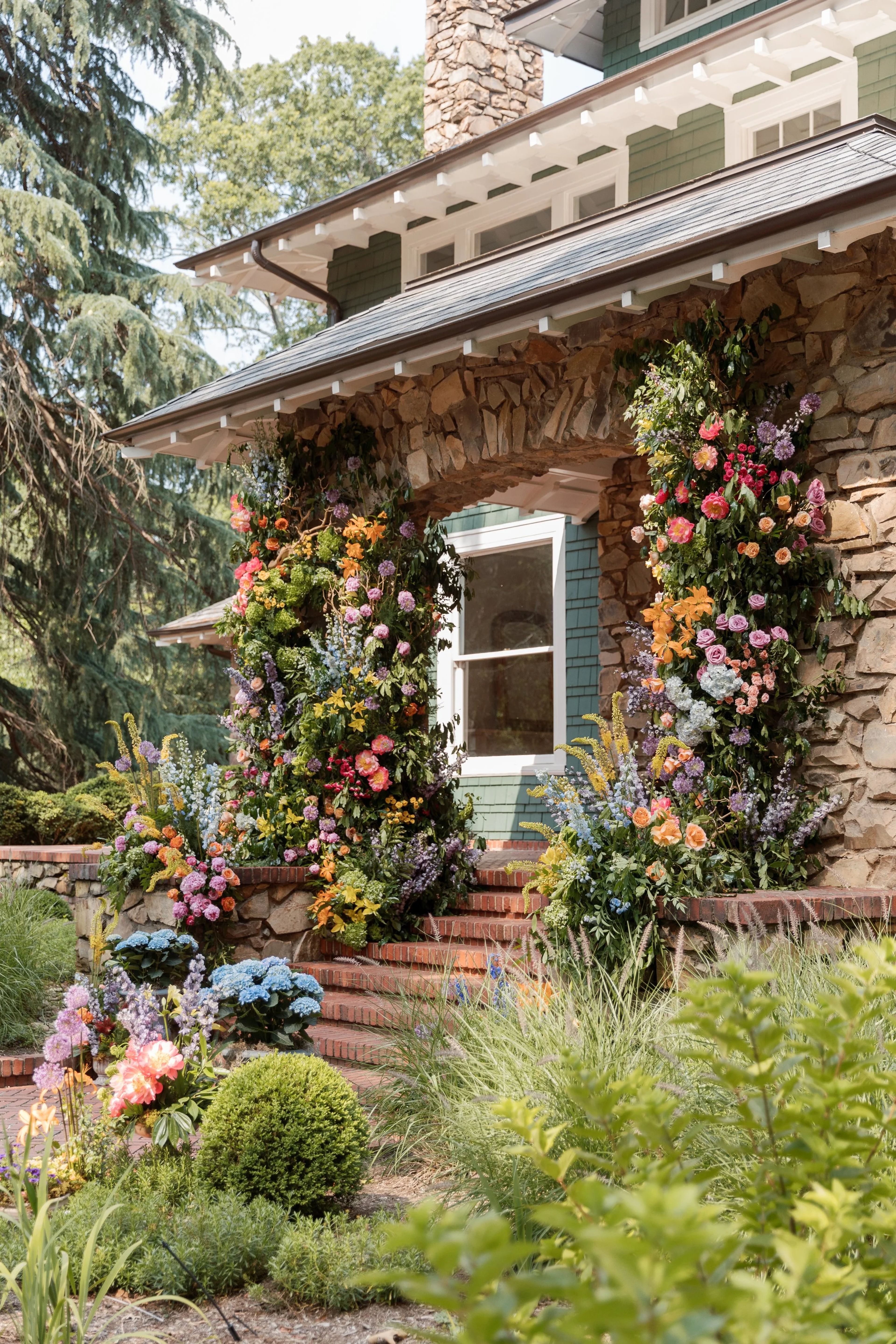 Featured photo from The Vanlandingham Estate