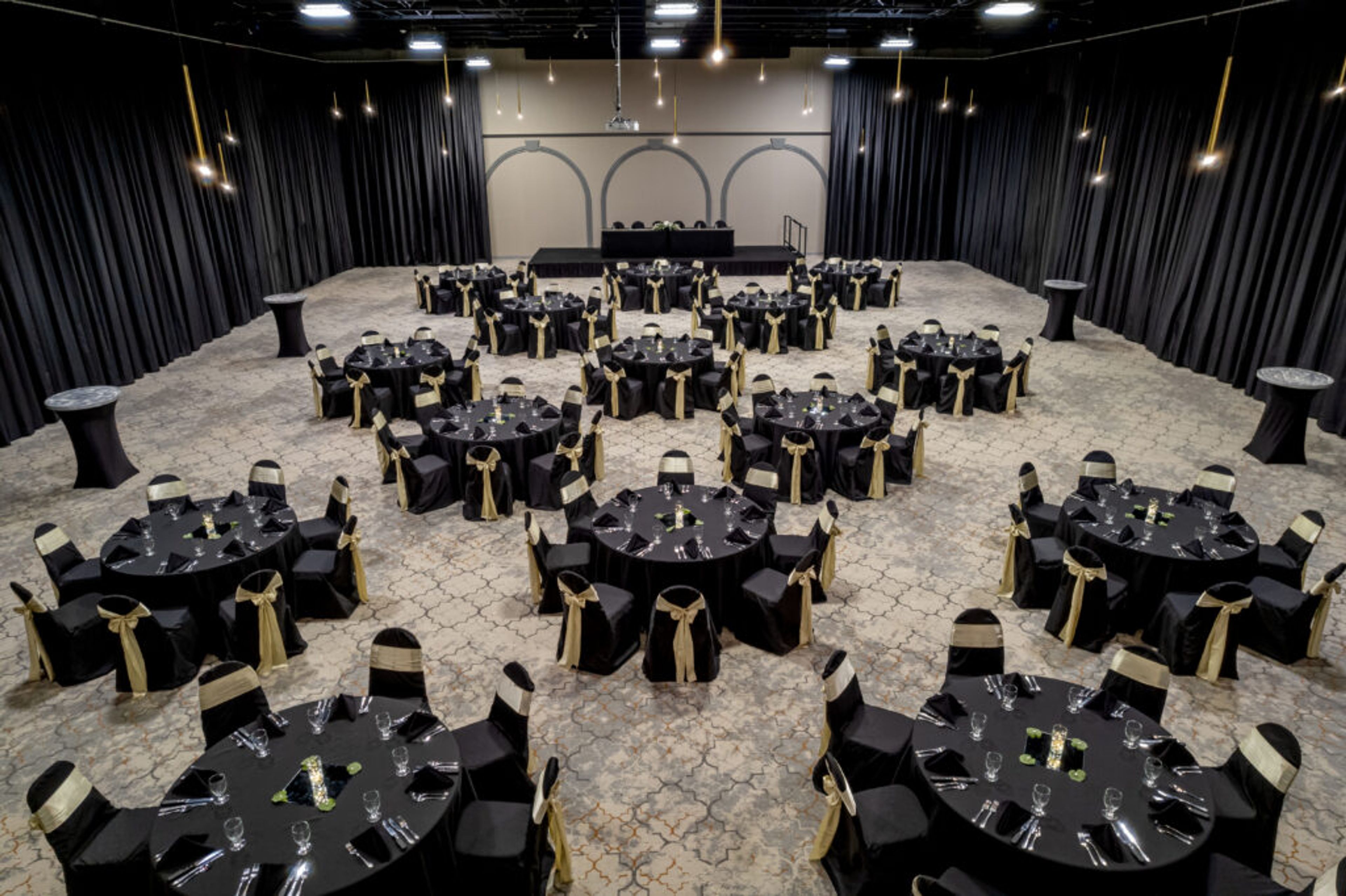 Featured photo from Grand Williston Hotel & Conference Center