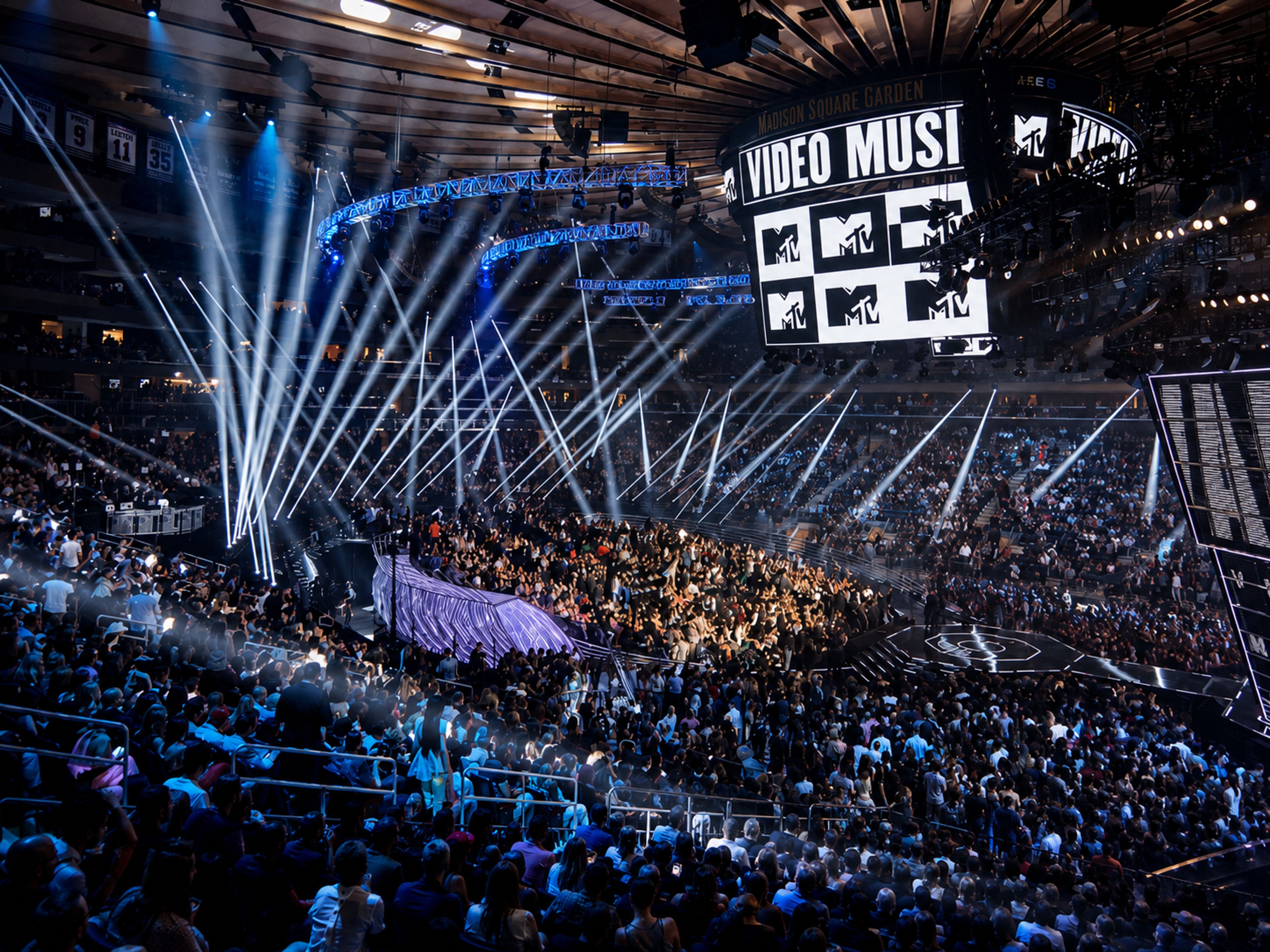 Featured photo from Madison Square Garden