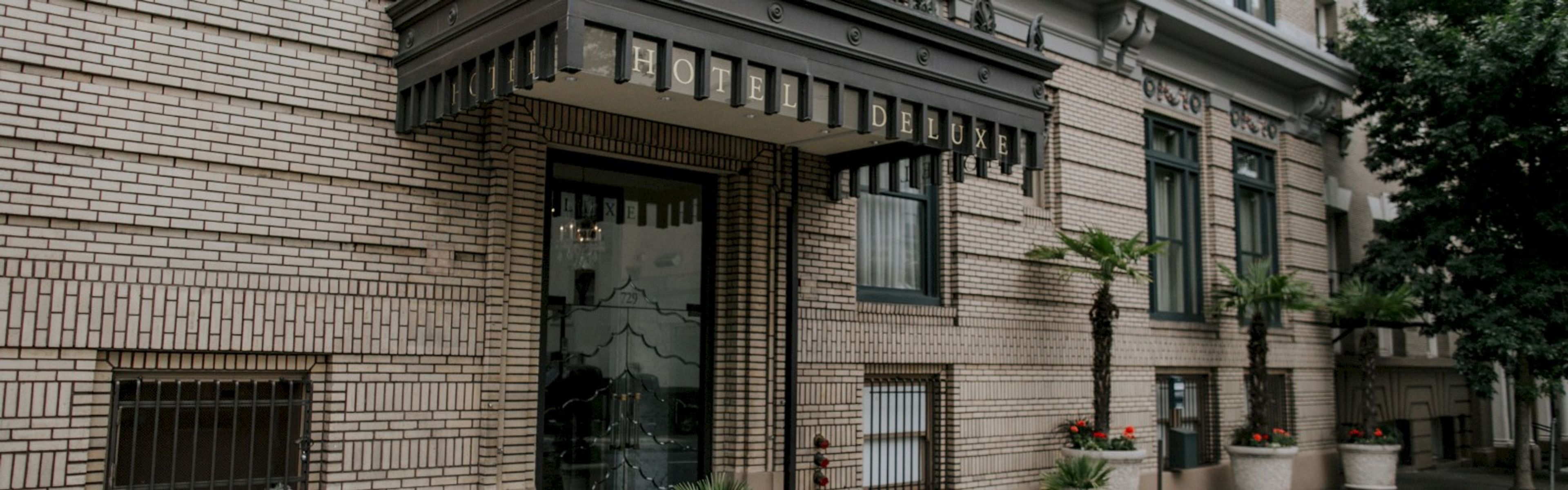 Featured photo from Hotel deLuxe