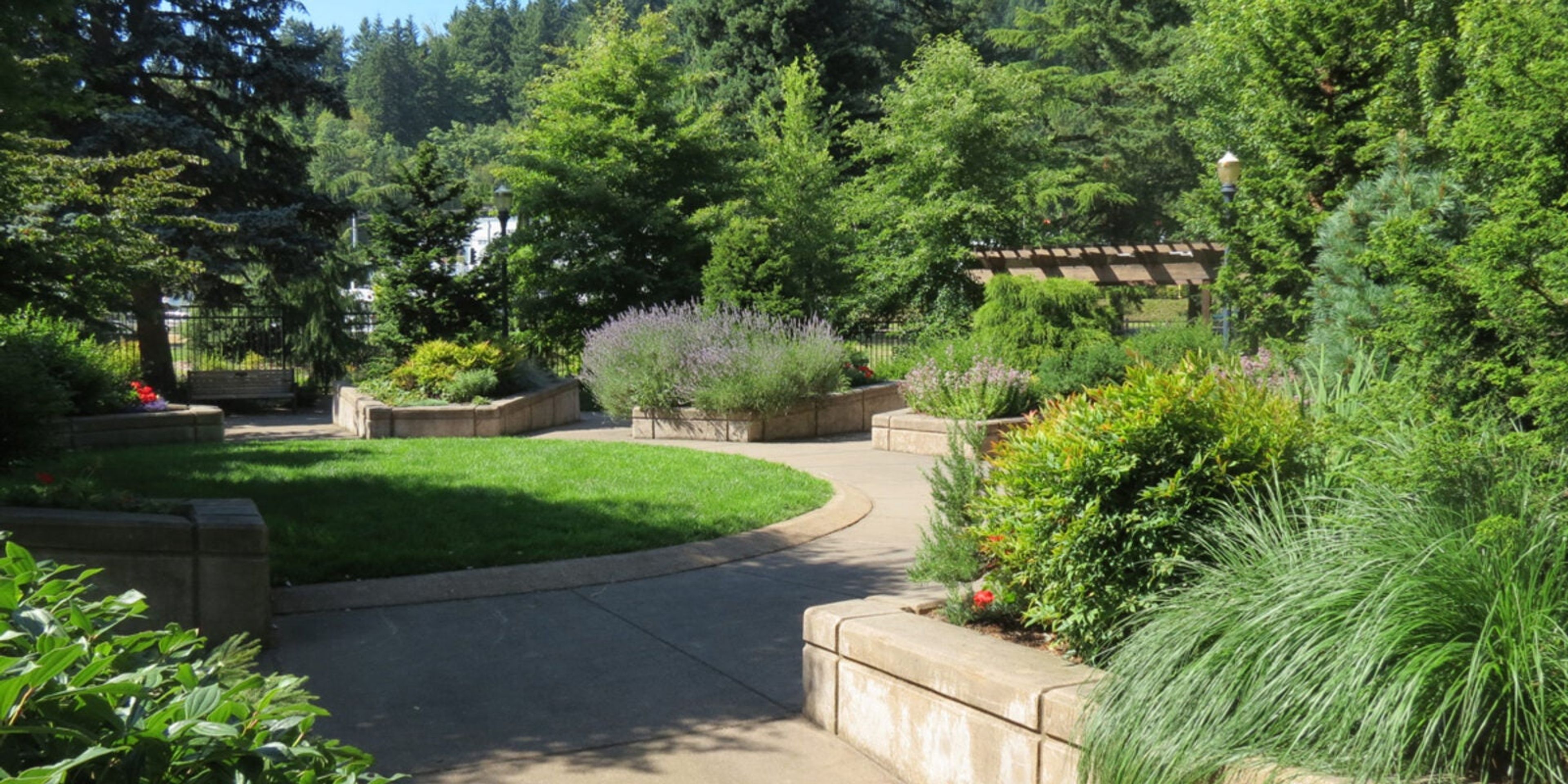 Featured photo from Portland Memory Garden