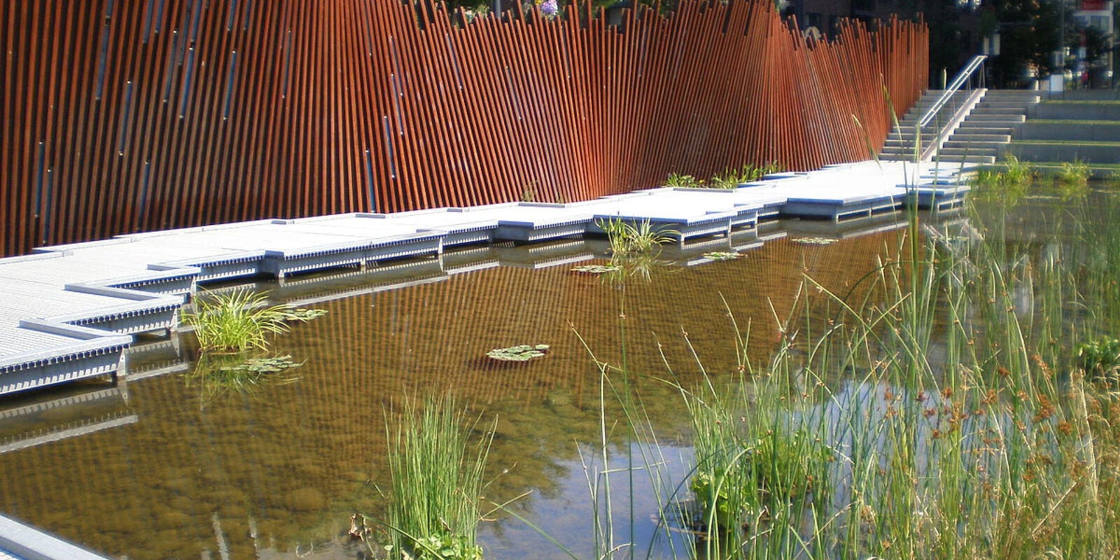 Featured photo from Tanner Springs Park