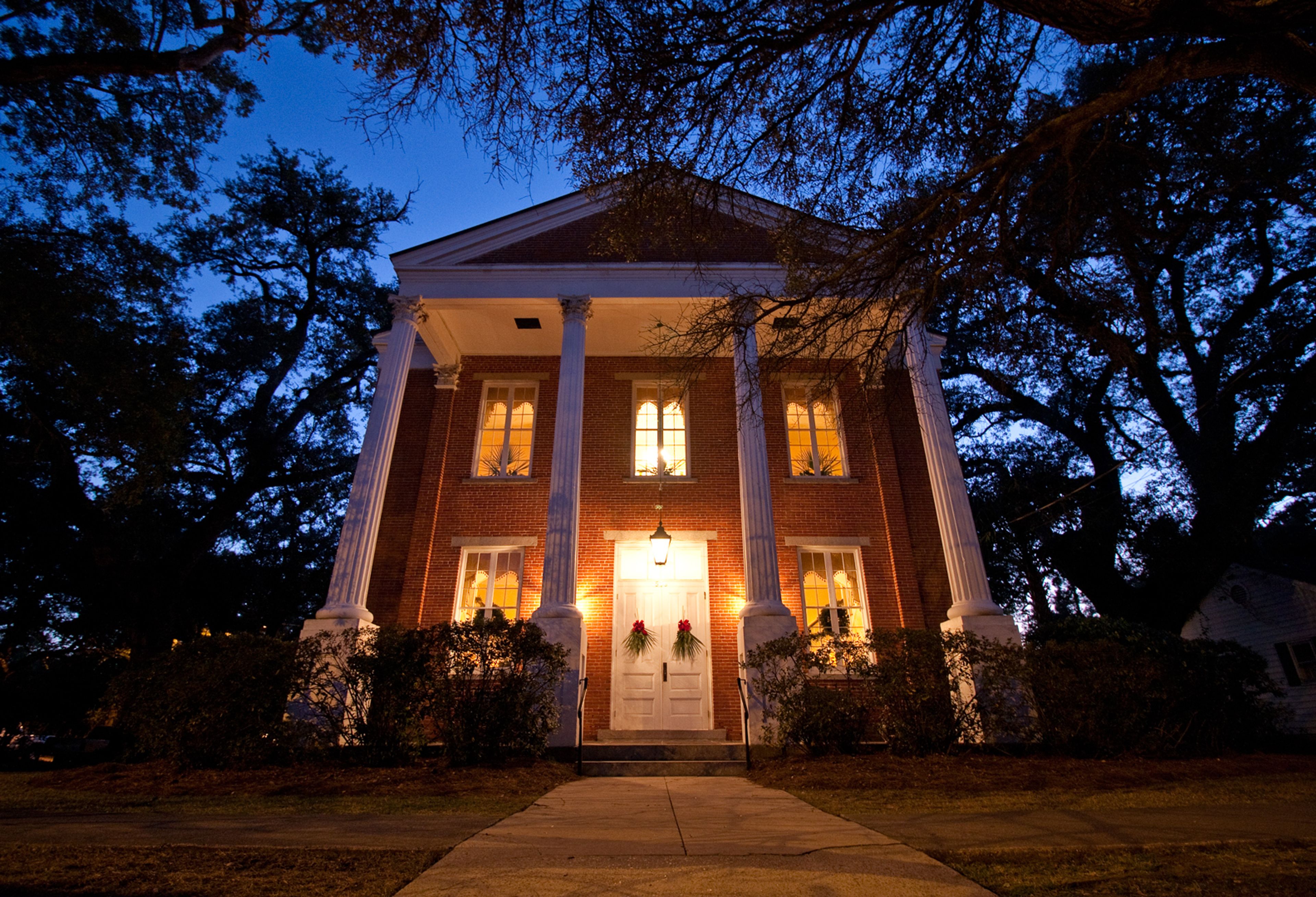 Featured photo from Winyah Indigo Hall