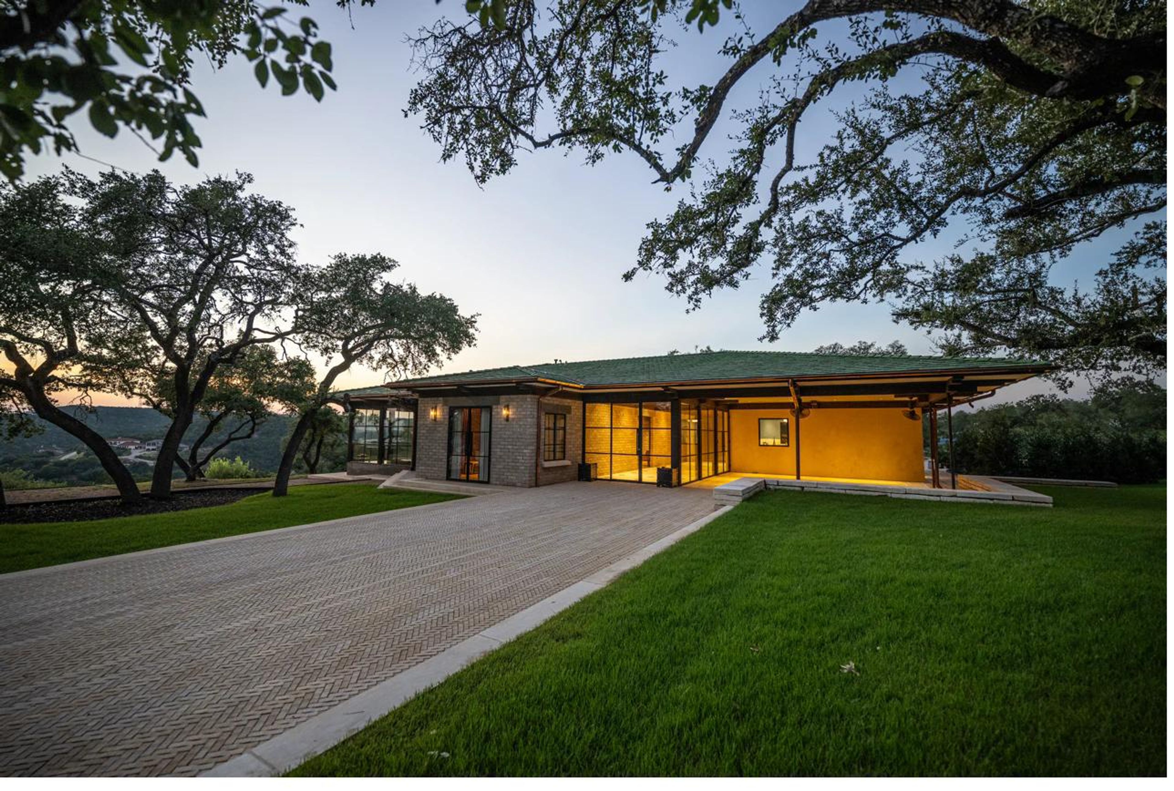 Featured photo from Hacienda Del Lago