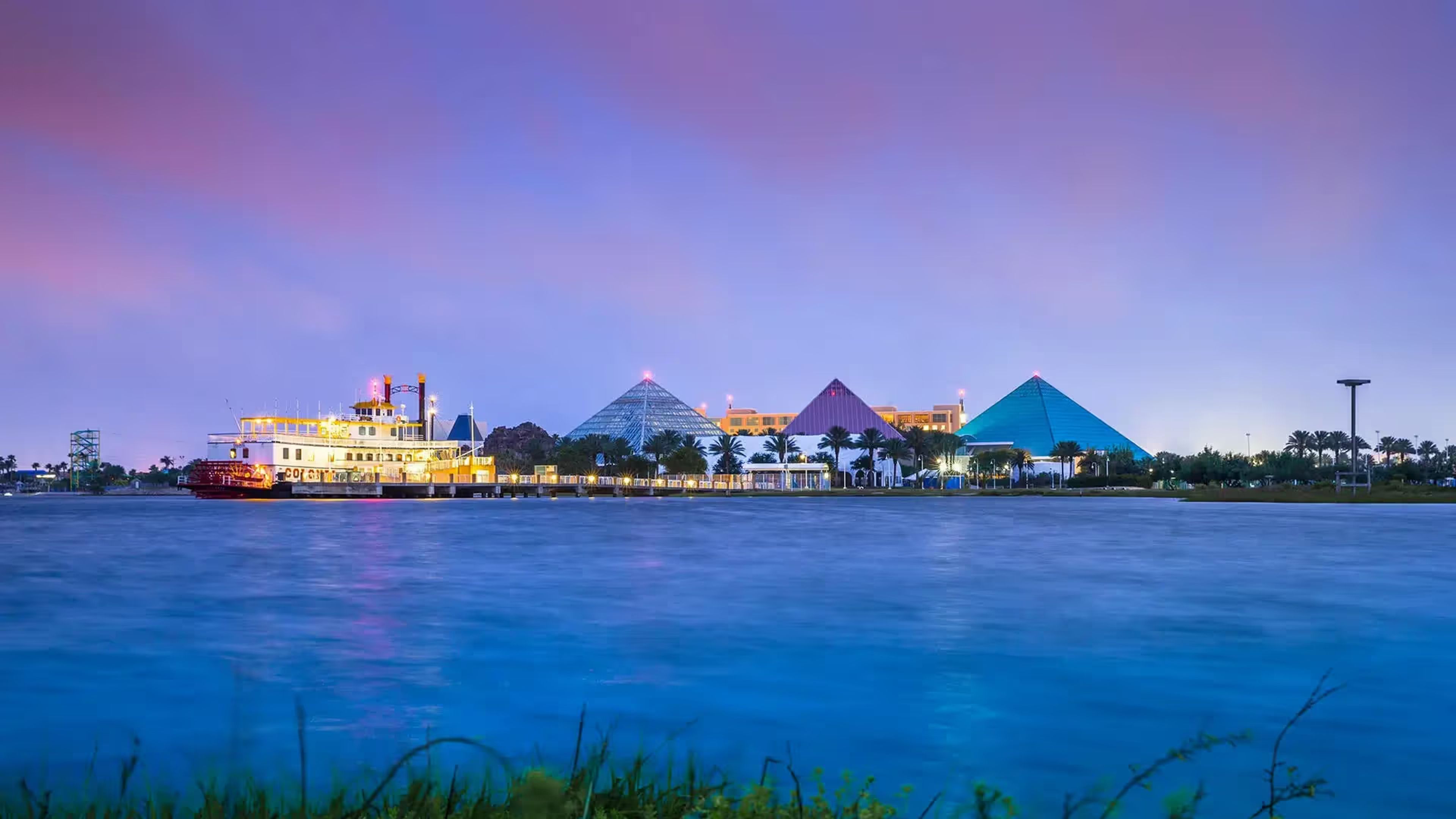 Featured photo from Moody Gardens Hotel Spa & Convention Center