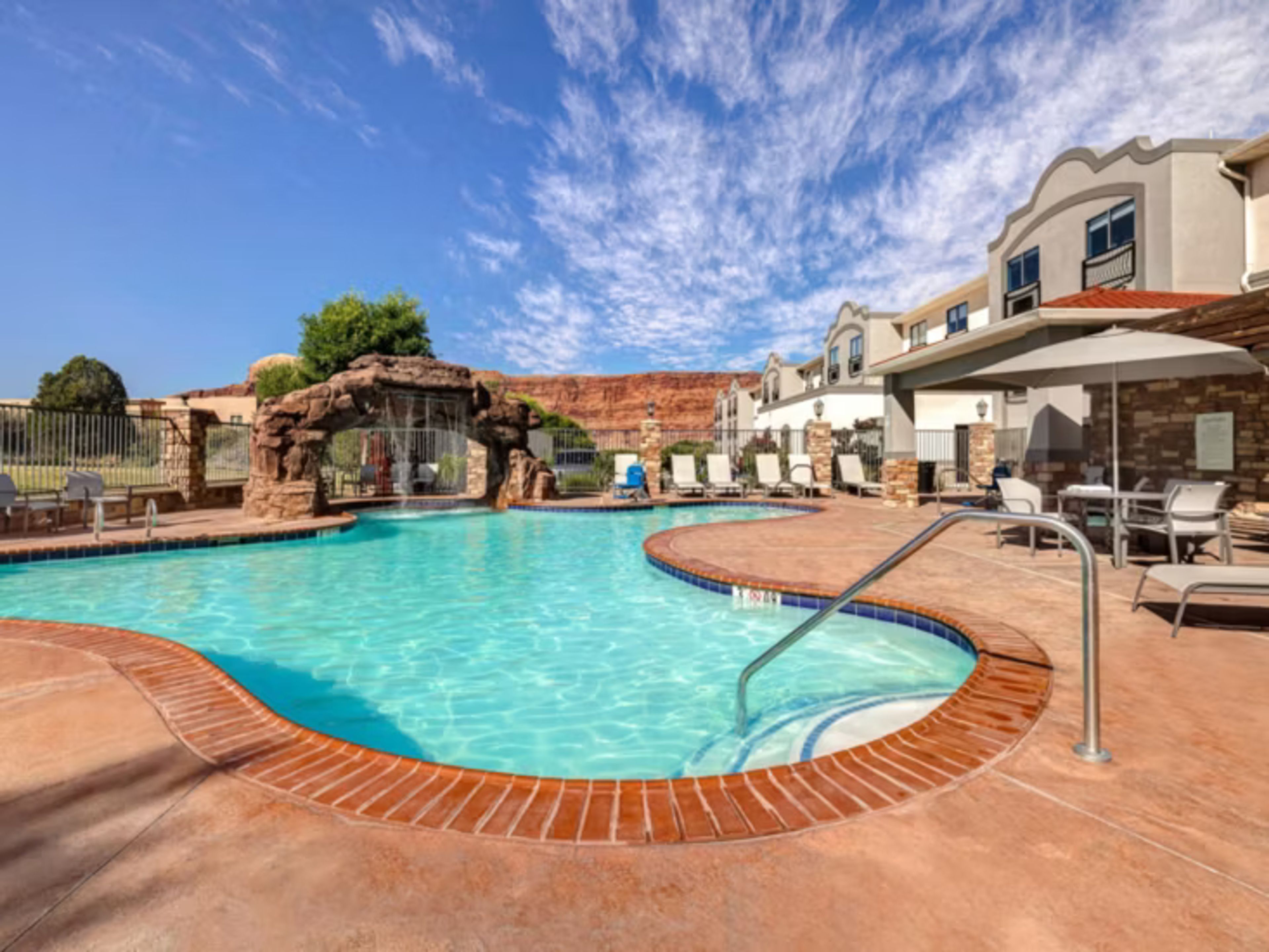 Featured photo from Holiday Inn Express & Suites Moab