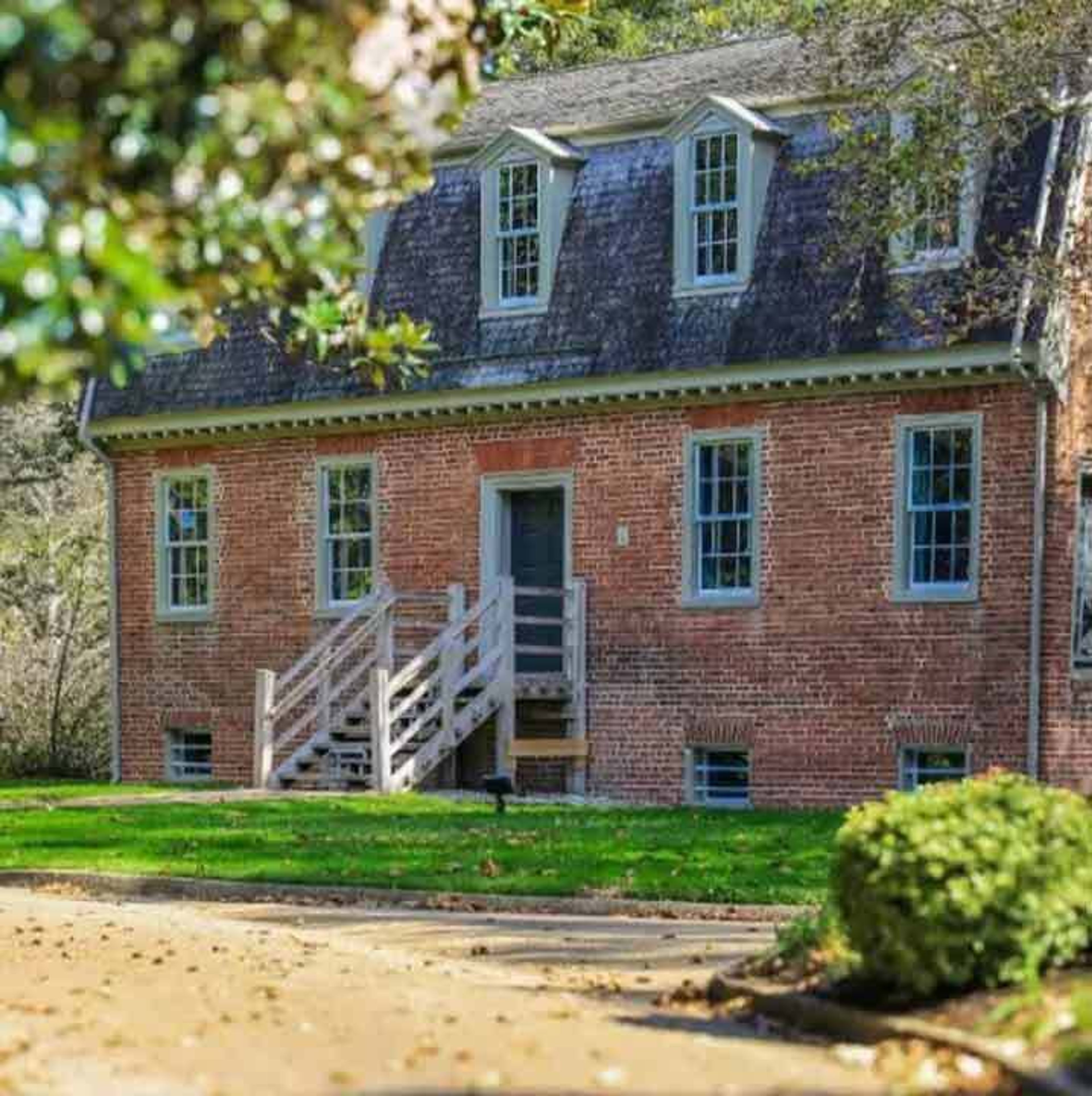 Featured photo from Francis Land House