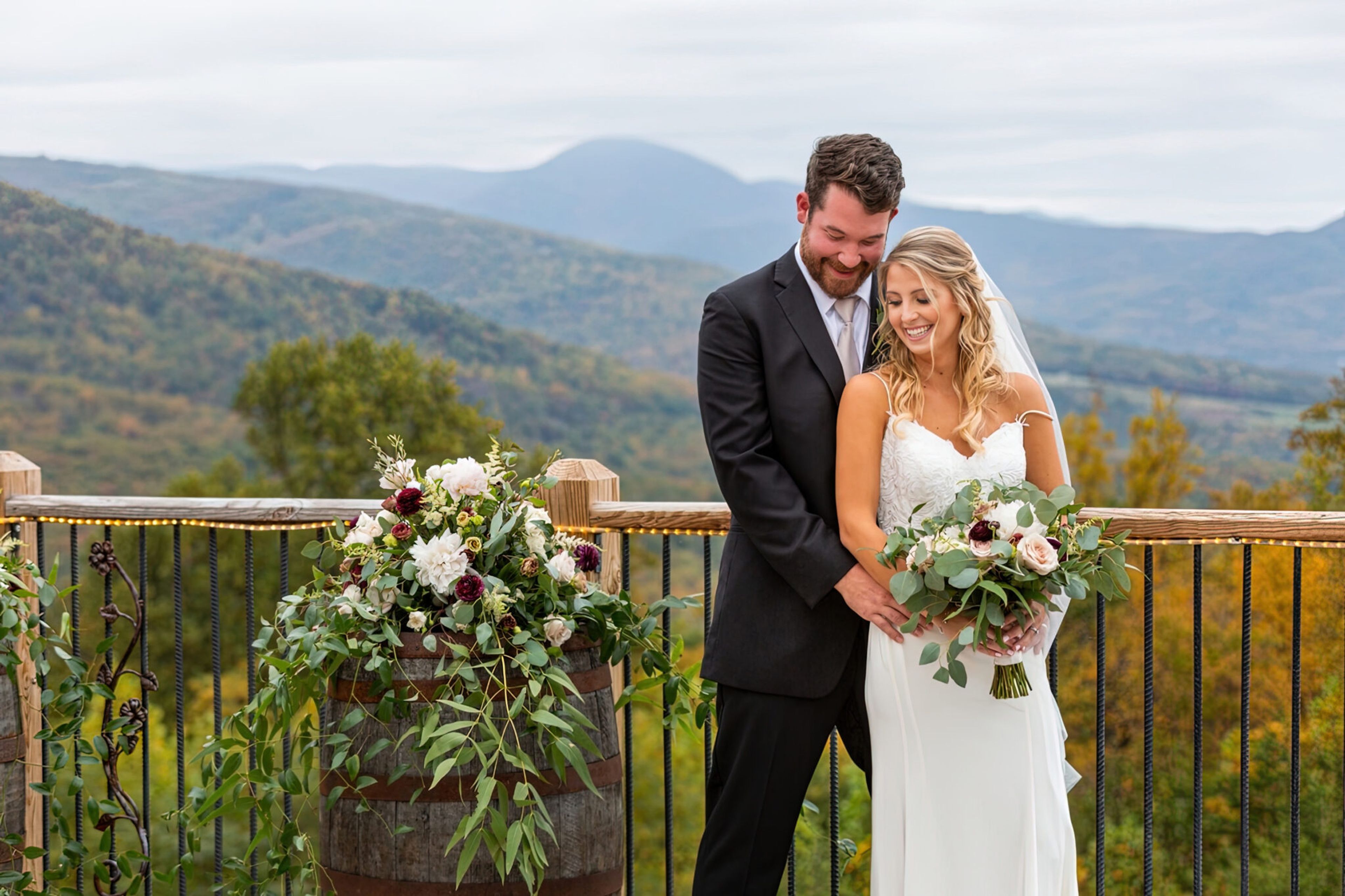 Featured photo from Lydia Mountain Lodge and Log Cabin
