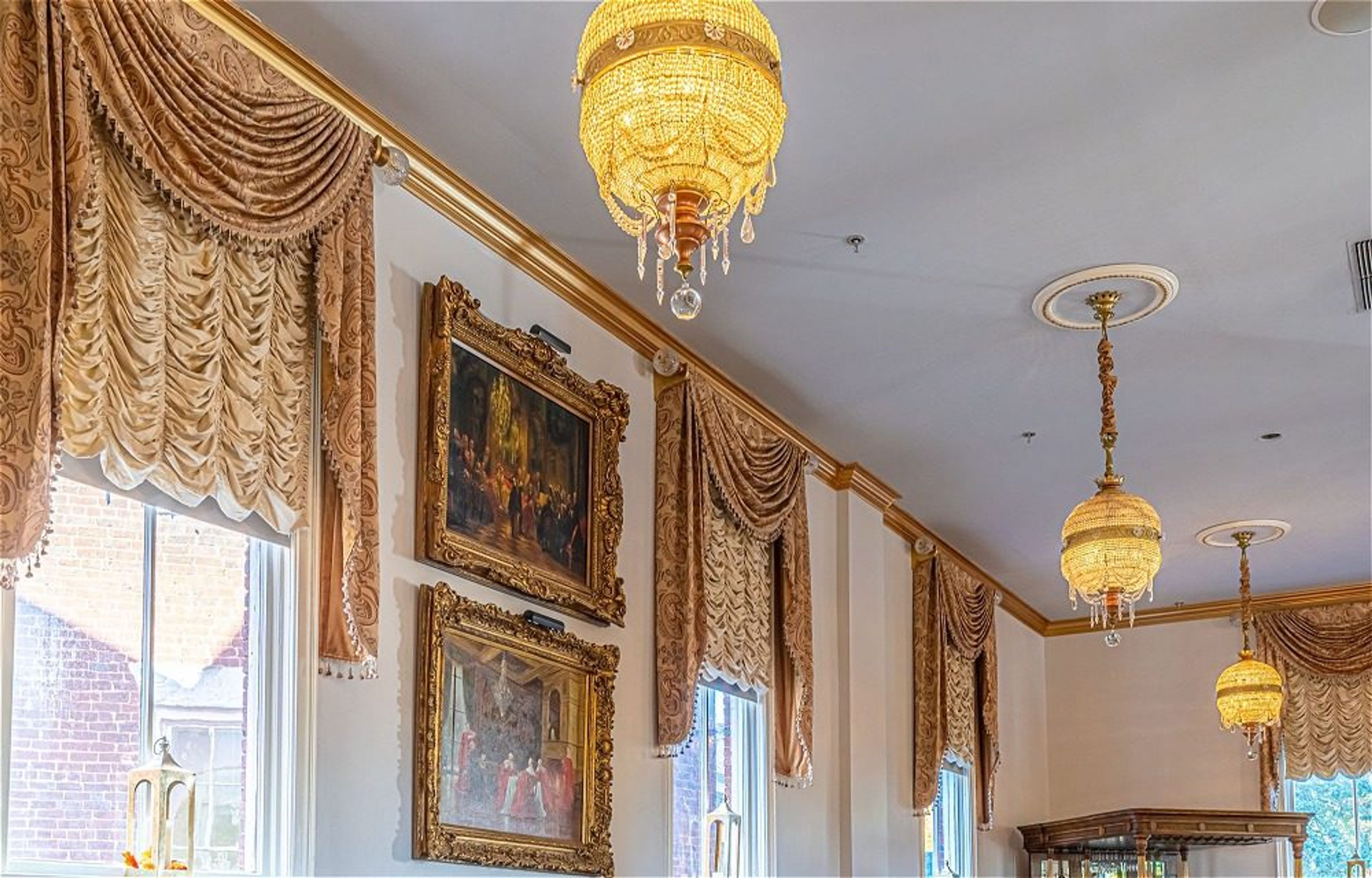 Featured photo from The Martha Washington Inn & Spa