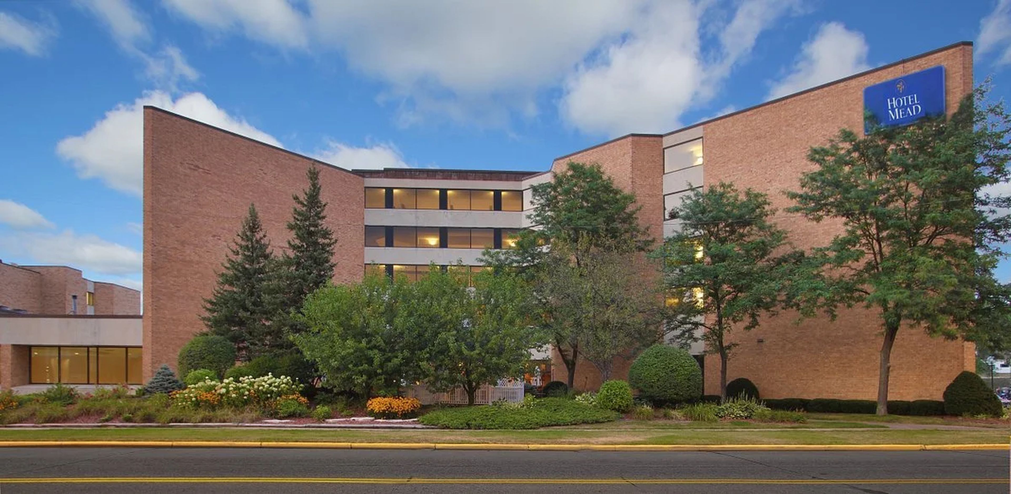 Featured photo from The Hotel Mead & Conference Center