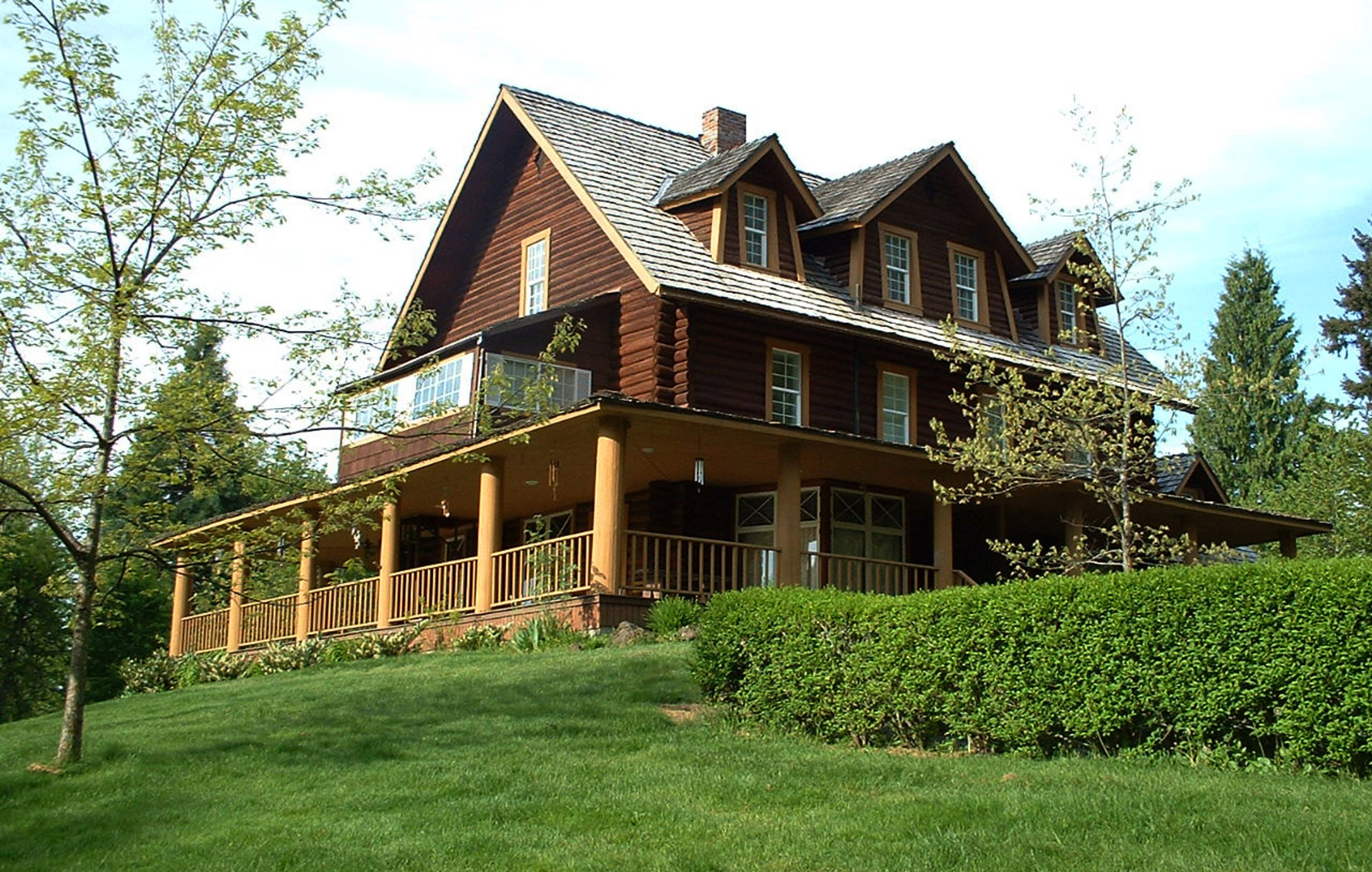 Featured photo from Mineral Lake Lodge