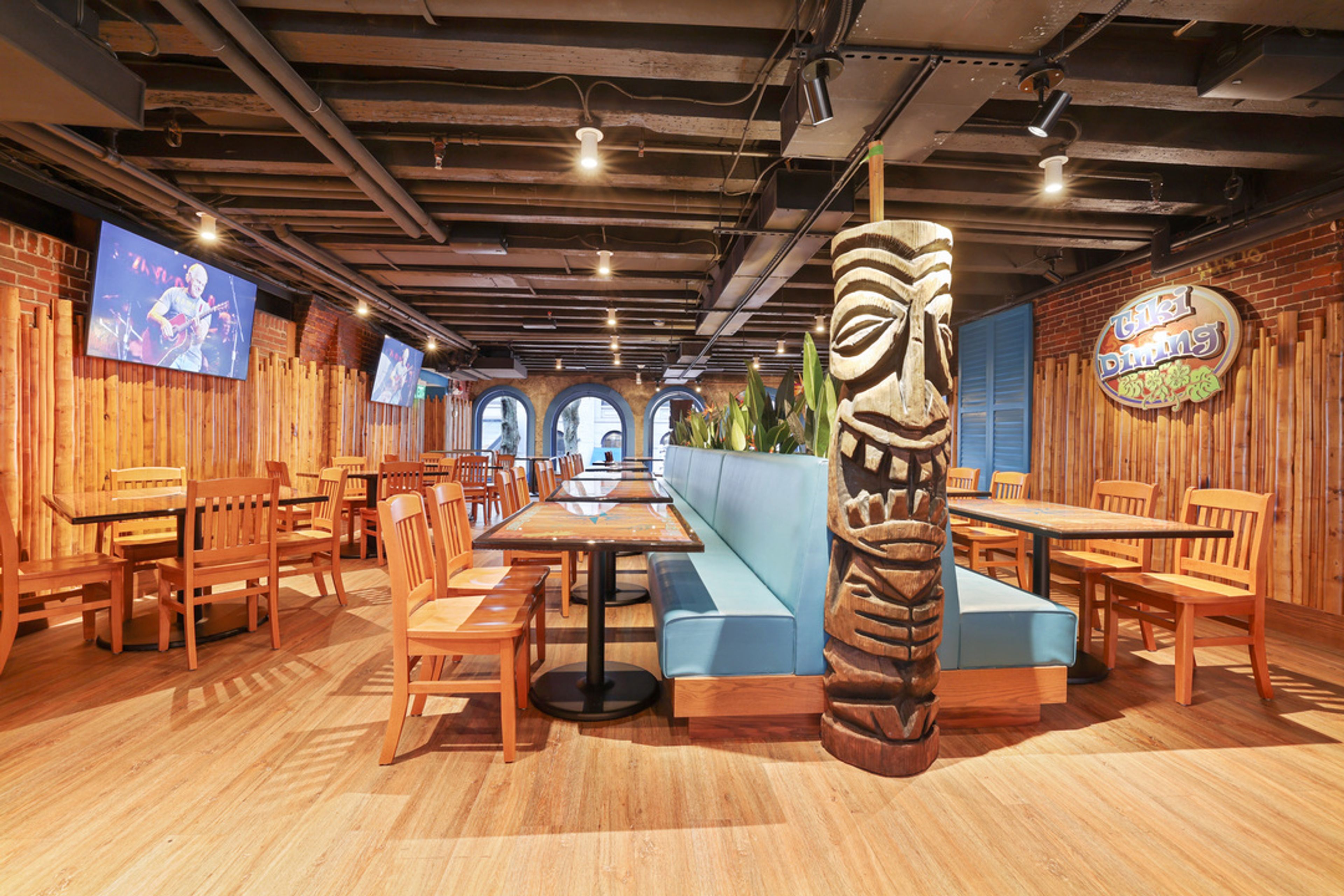 Featured photo from Margaritaville Boston