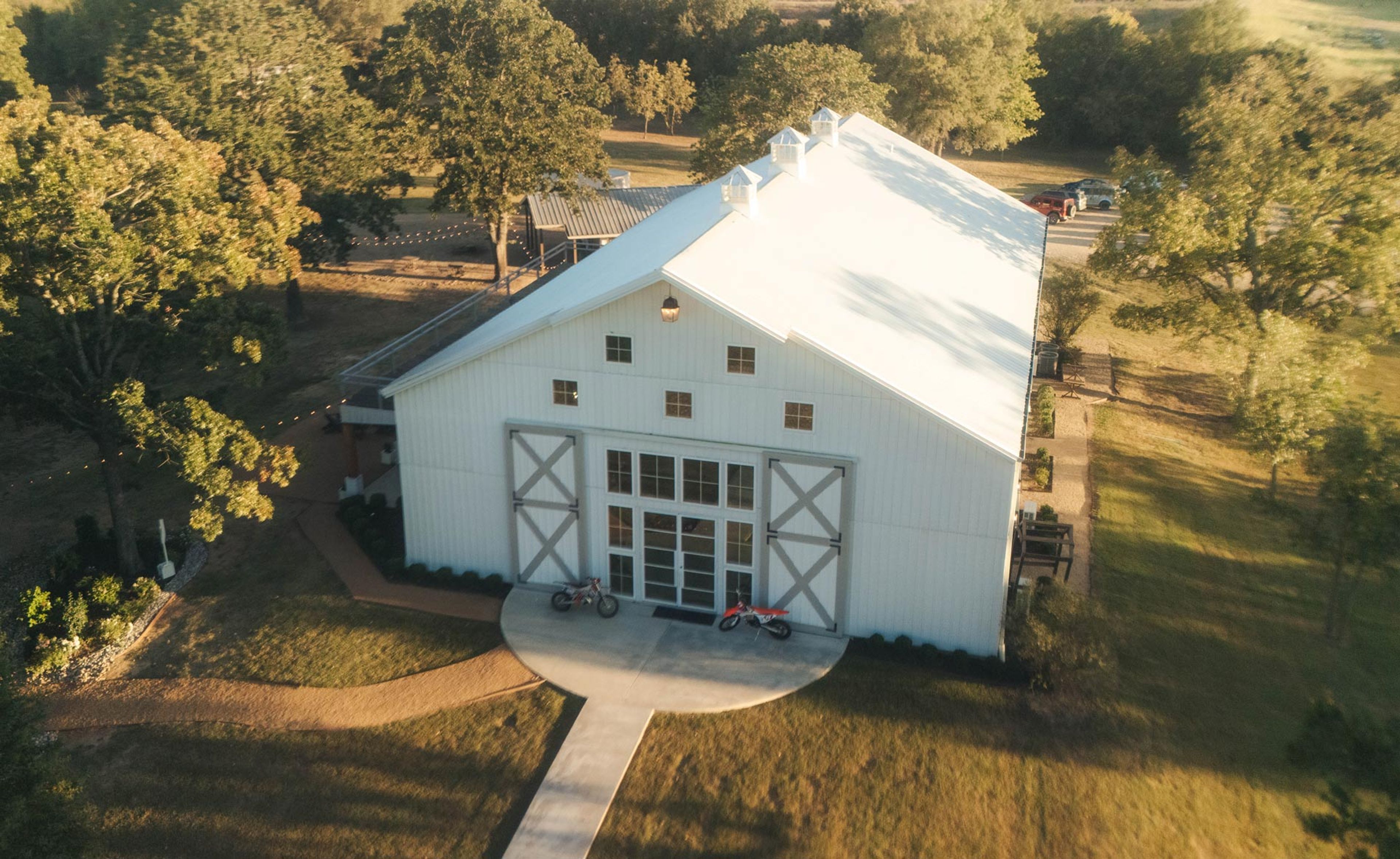 Featured photo from Cottonwood Barn Venue